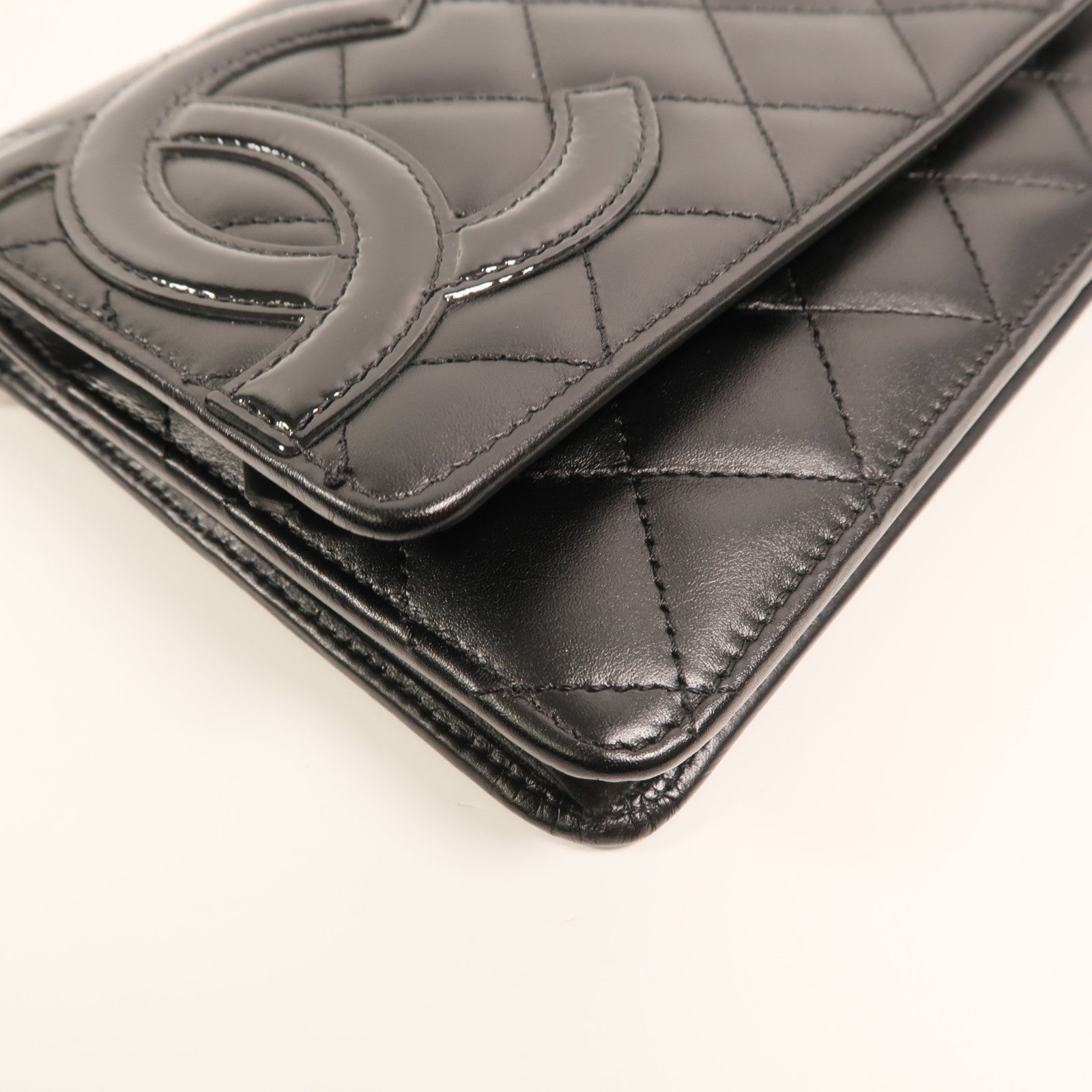 CHANEL 牛皮皮革Cambon Wallet on Chain鏈帶肩背袋