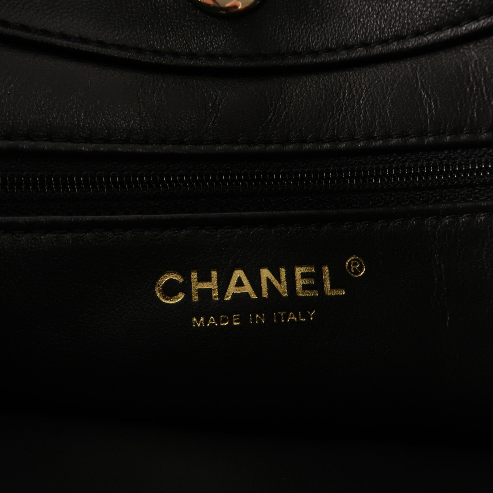 CHANEL 【激減優惠】羊皮皮革Hobo Bag金扣鏈帶肩背袋
