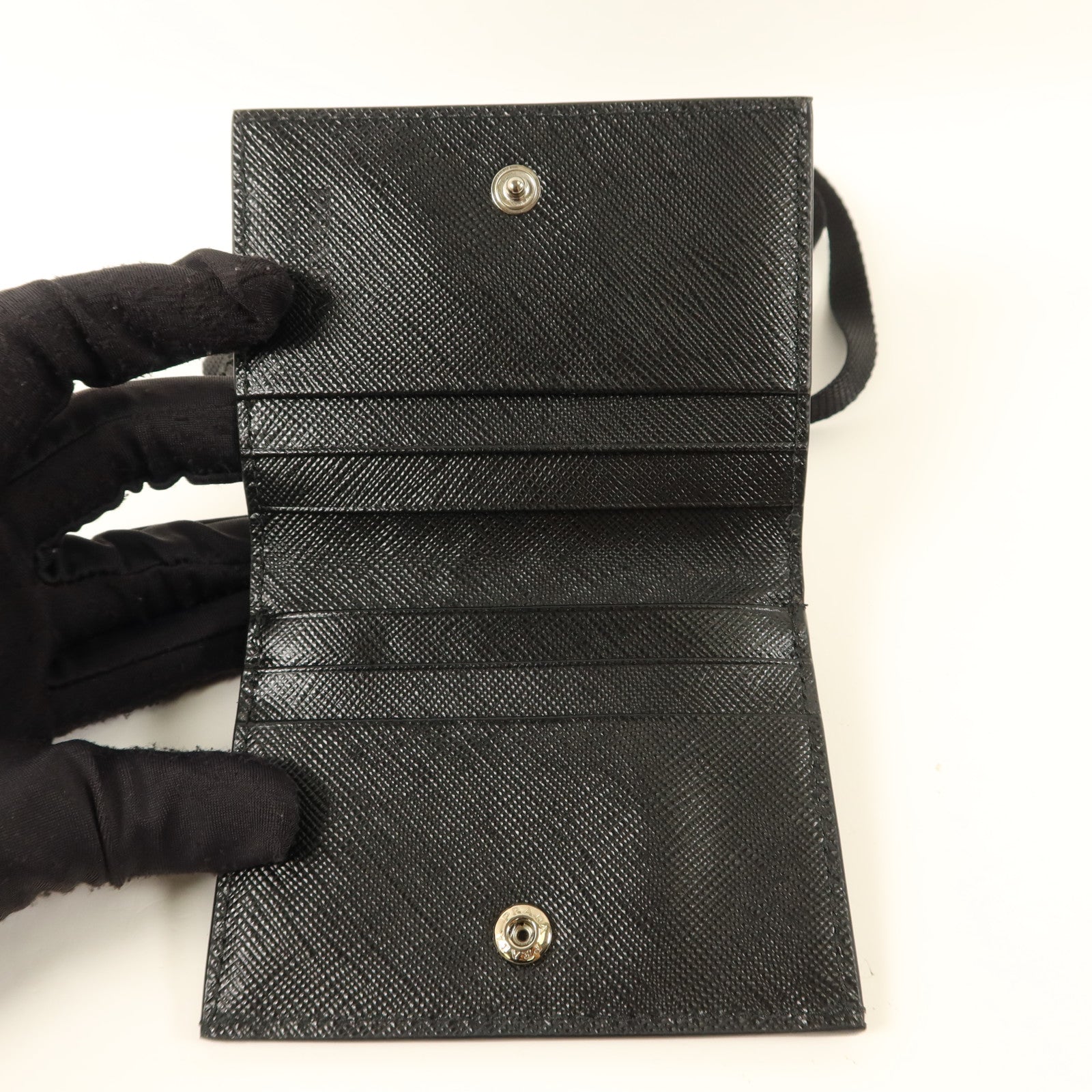 PRADA Saffiano皮革Card Case With Strap銀扣卡片套