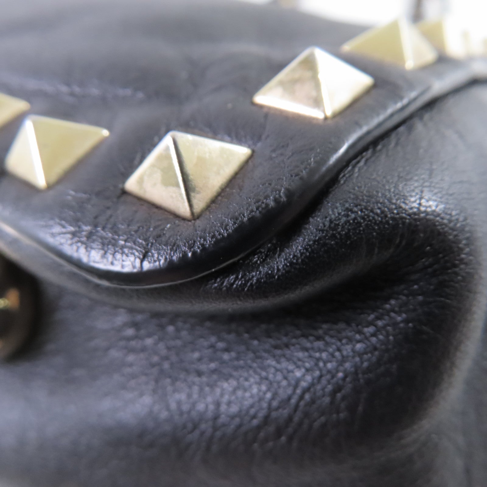 Valentino 牛皮皮革Rockstud Tote Bag金扣手挽肩背兩用袋黑色