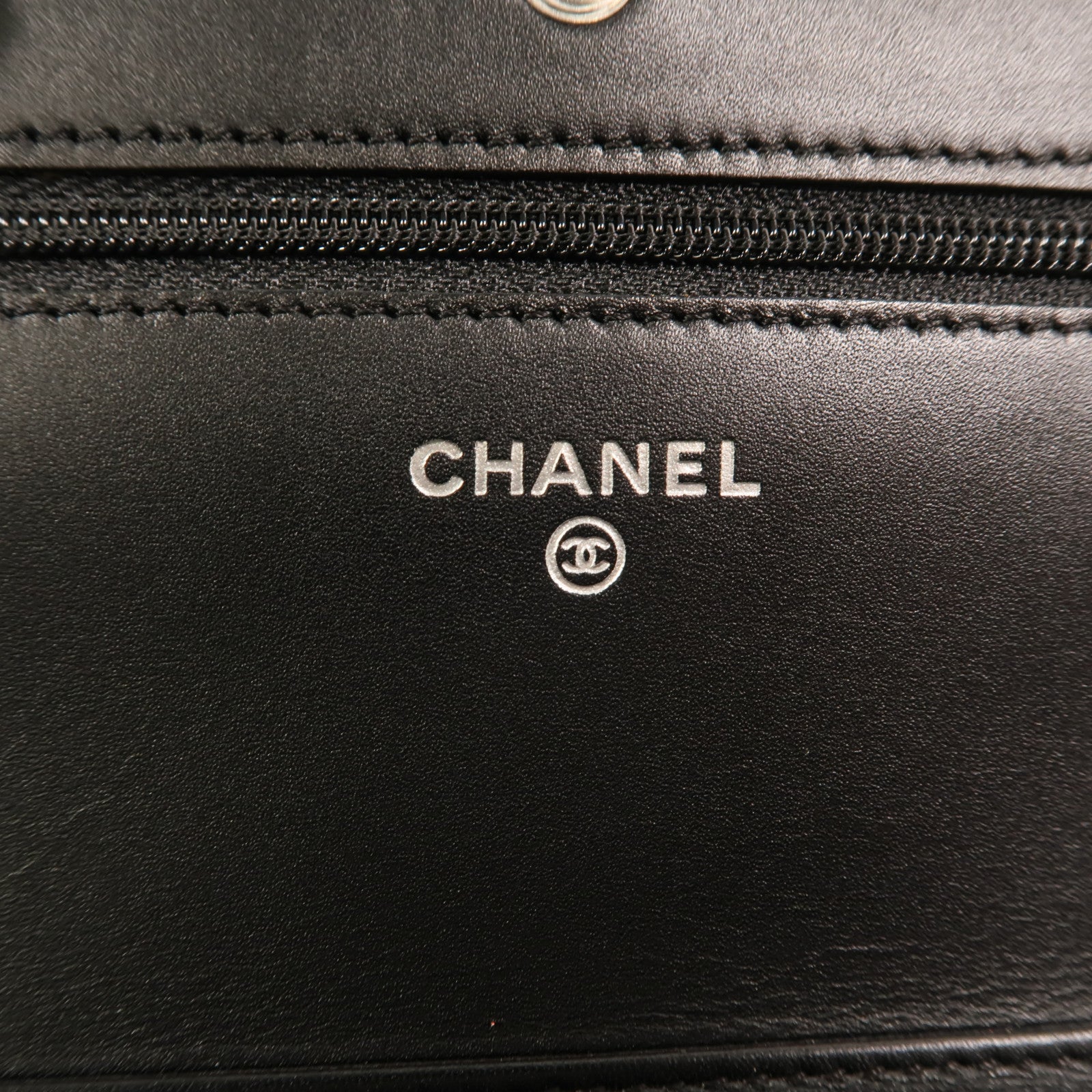 CHANEL 牛皮皮革Cambon Wallet on Chain鏈帶肩背袋