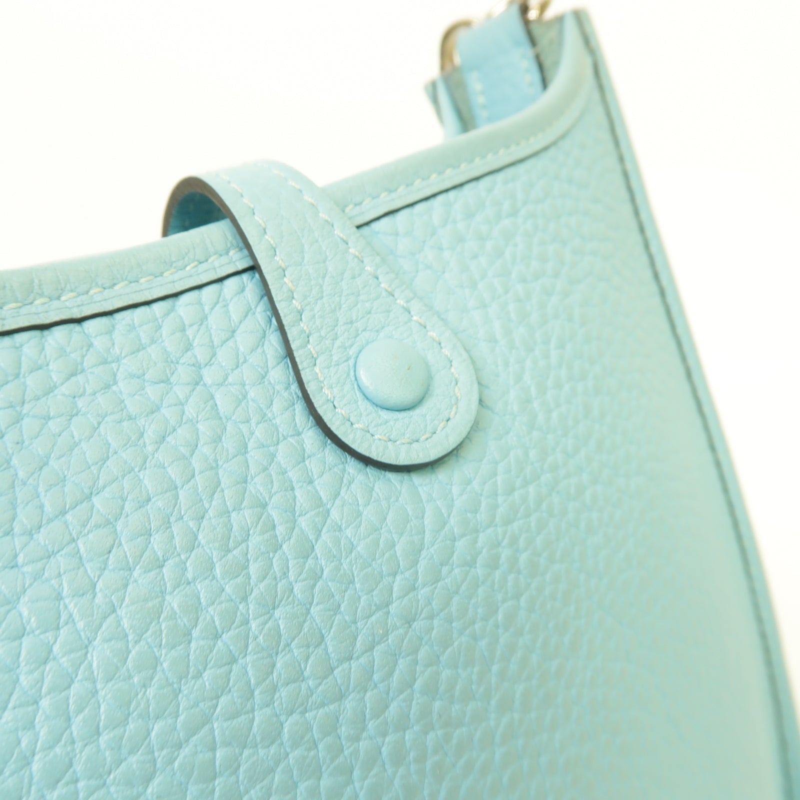 HERMES Clemence皮革Evelyne TPM銀扣肩背袋淺藍色
