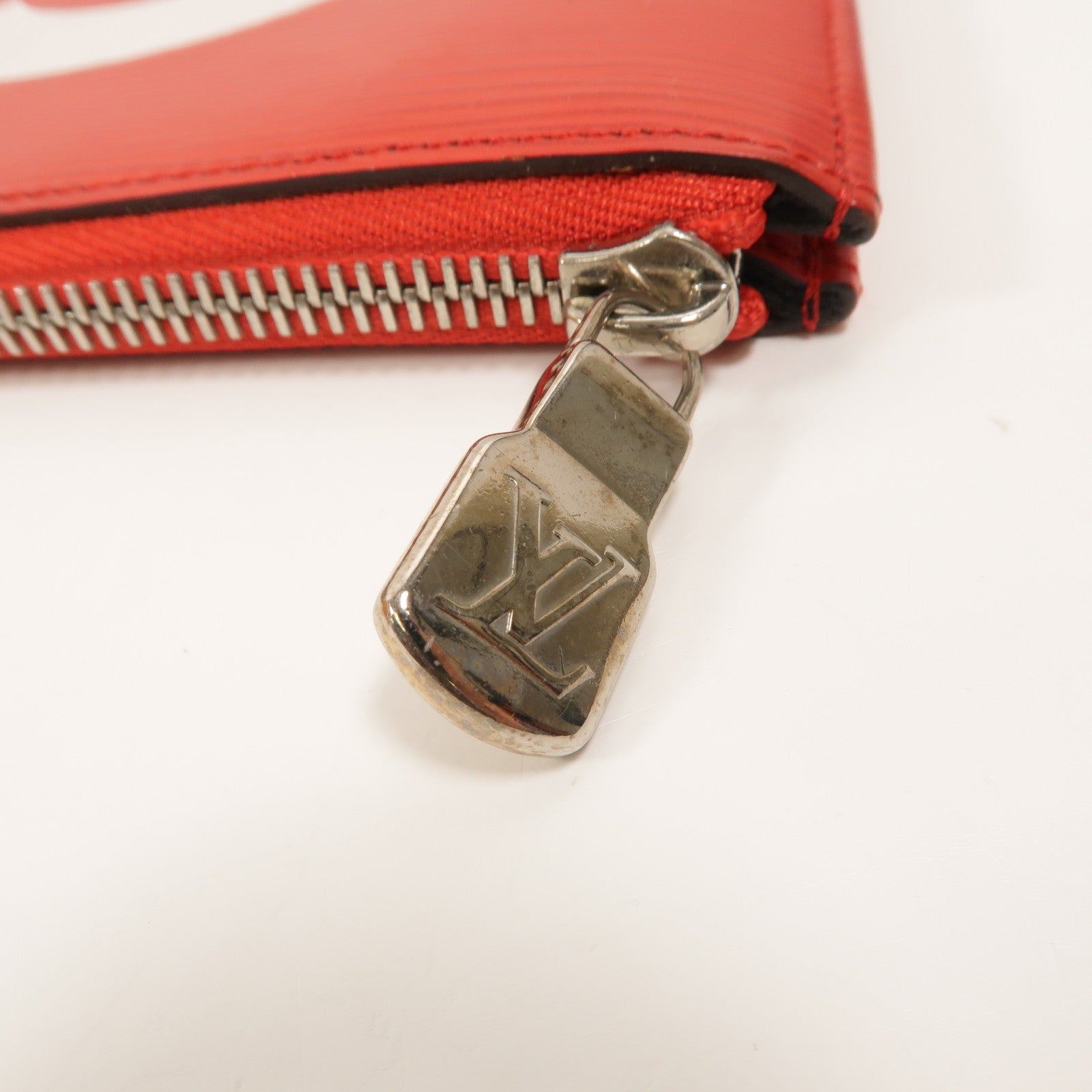 LOUIS VUITTON Epi Supreme Pochette Jules GM手拿包