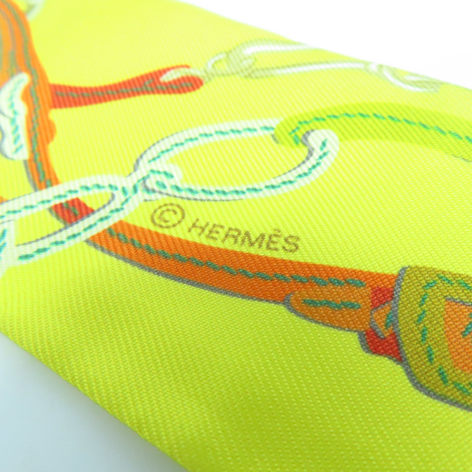 HERMES 【激減優惠】絲質Twilly Scarf絲巾黃色