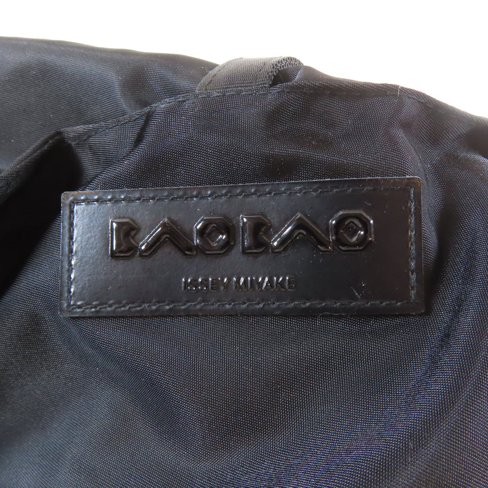 ISSEY MIYAKE PVC Shoulder Bag肩背袋黑色