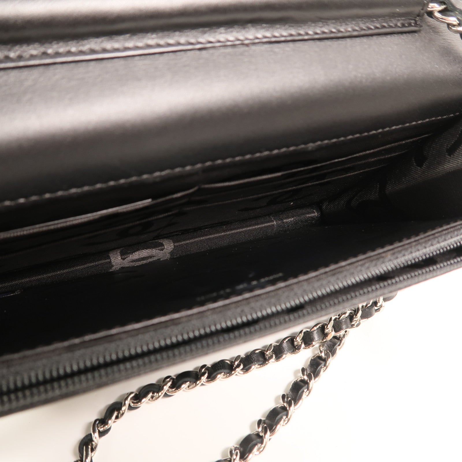 CHANEL 牛皮皮革Cambon Wallet on Chain鏈帶肩背袋