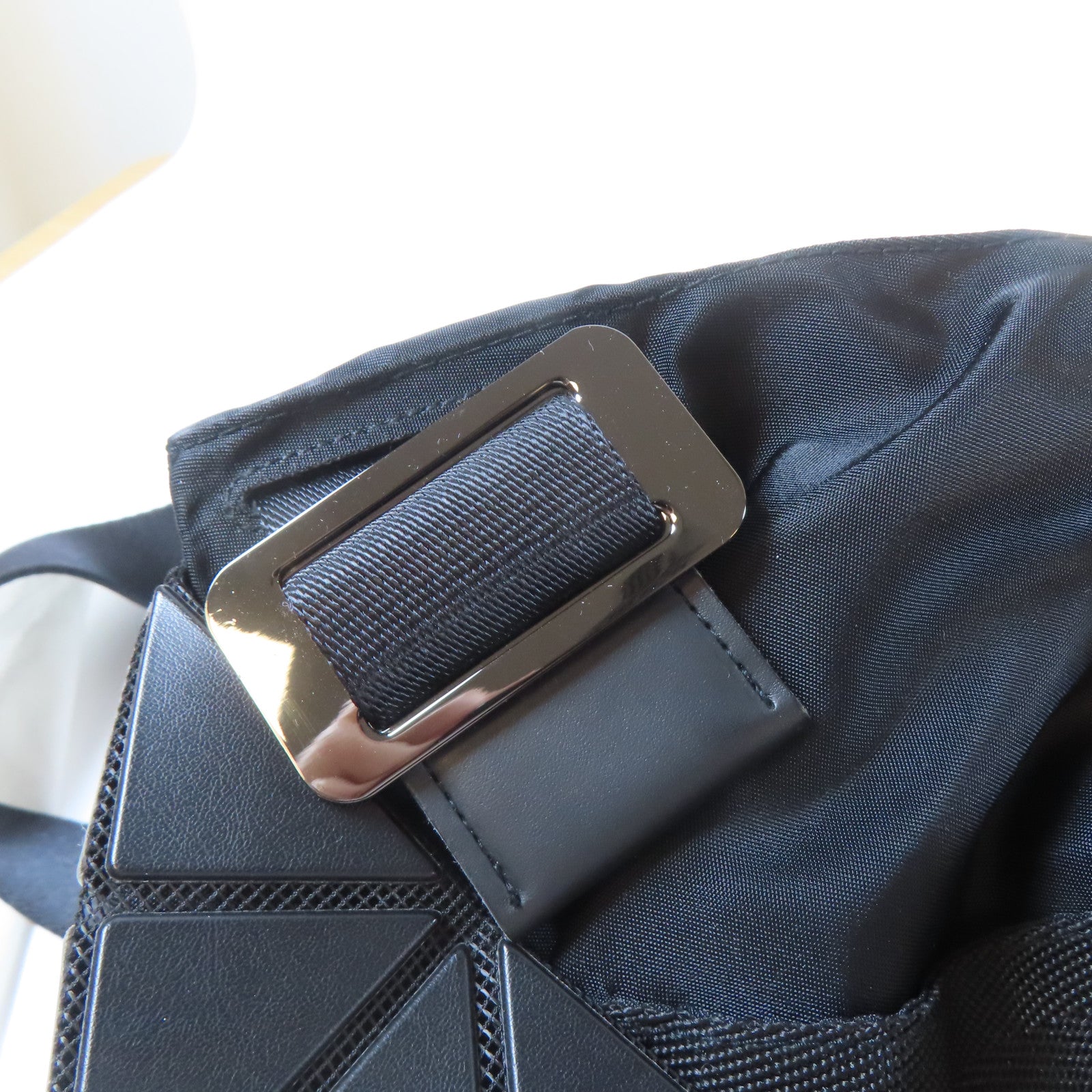 ISSEY MIYAKE PVC Shoulder Bag肩背袋黑色