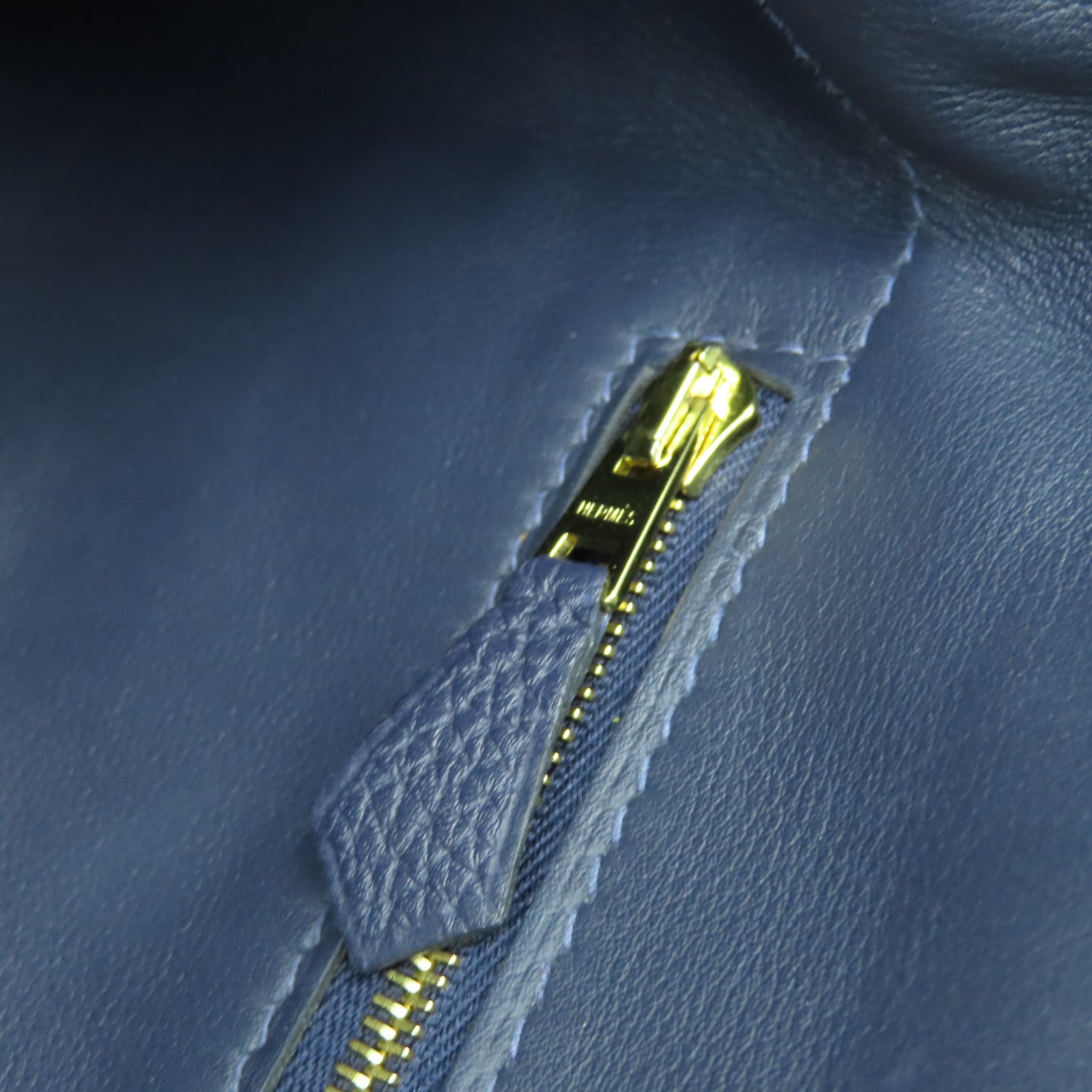 HERMES 【激減優惠】Clemence皮革24/24 35cm金扣手挽袋午夜藍色/黑色