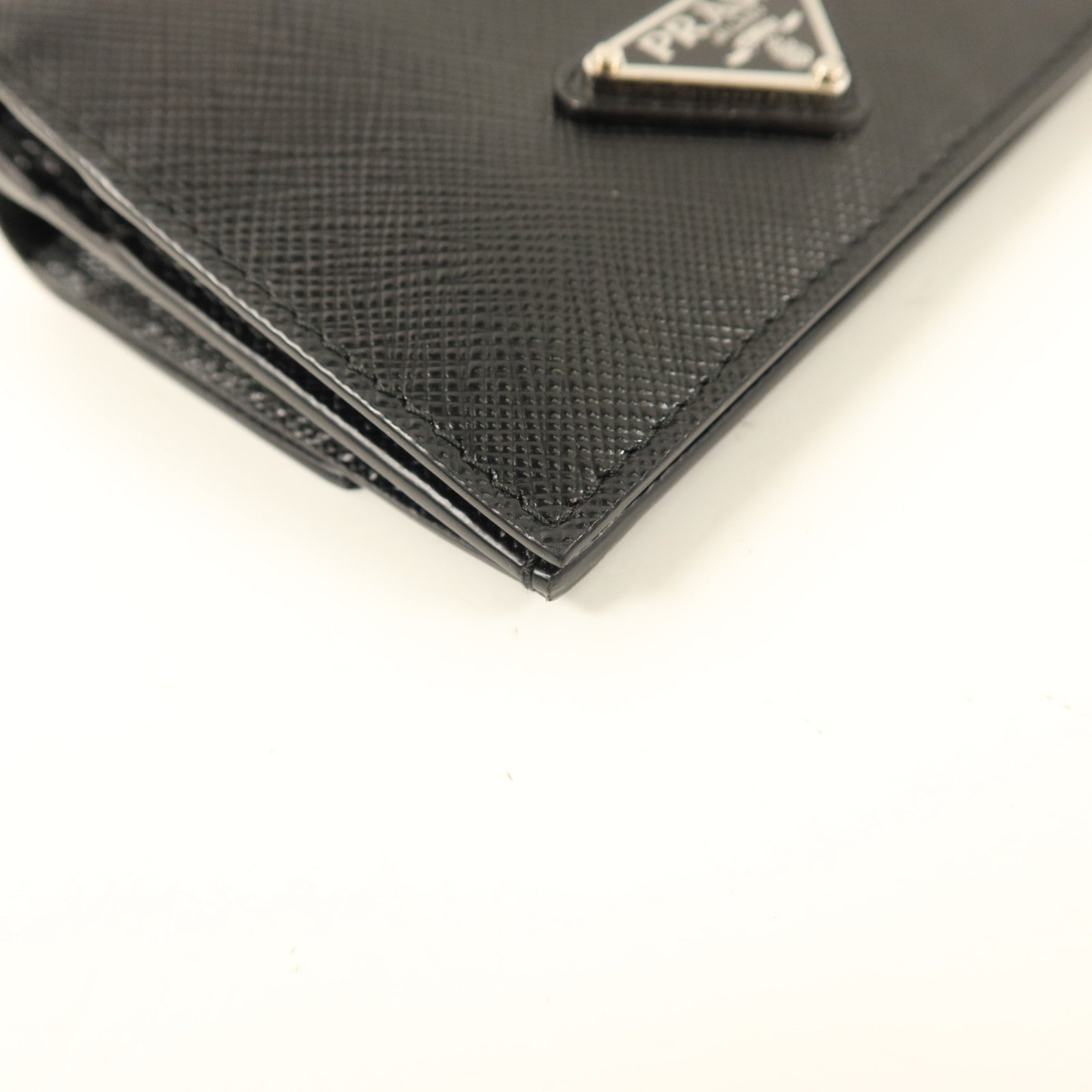 PRADA Saffiano皮革Card Case With Strap銀扣卡片套