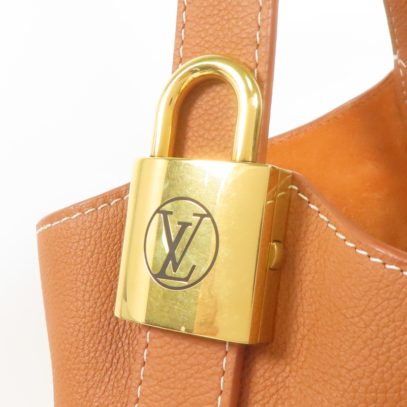 LOUIS VUITTON 皮革Low Key Hobo PM金扣肩背袋