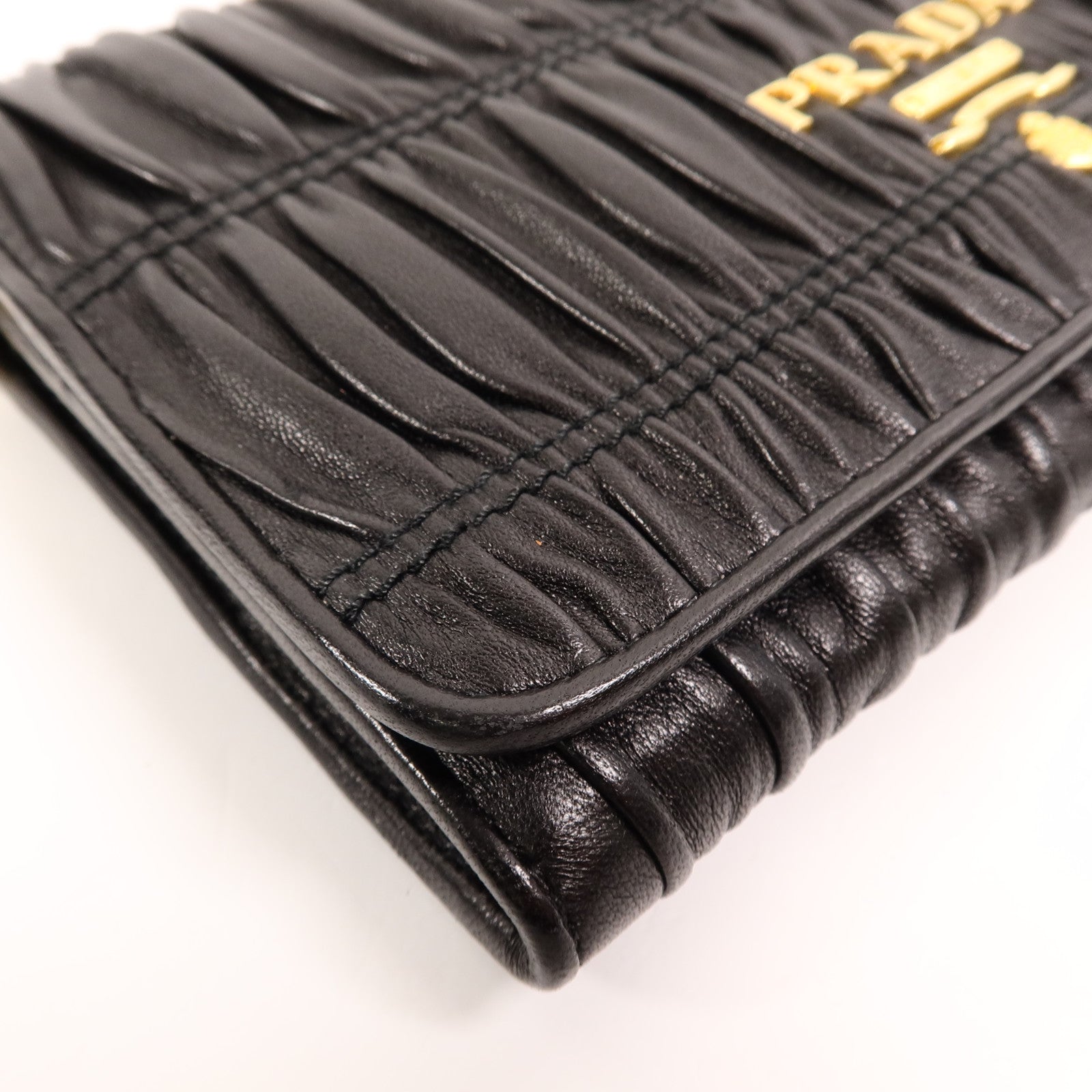 PRADA 牛皮皮革Wallet On Chain鏈帶肩背袋