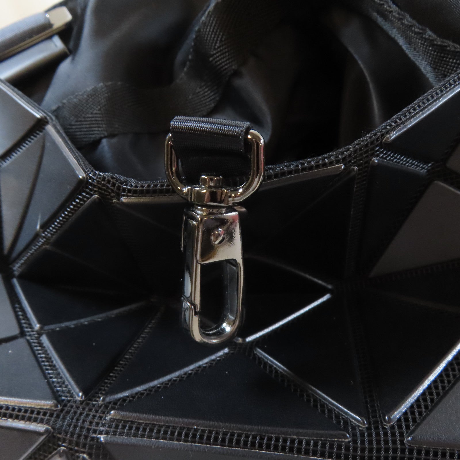 ISSEY MIYAKE PVC Shoulder Bag肩背袋黑色