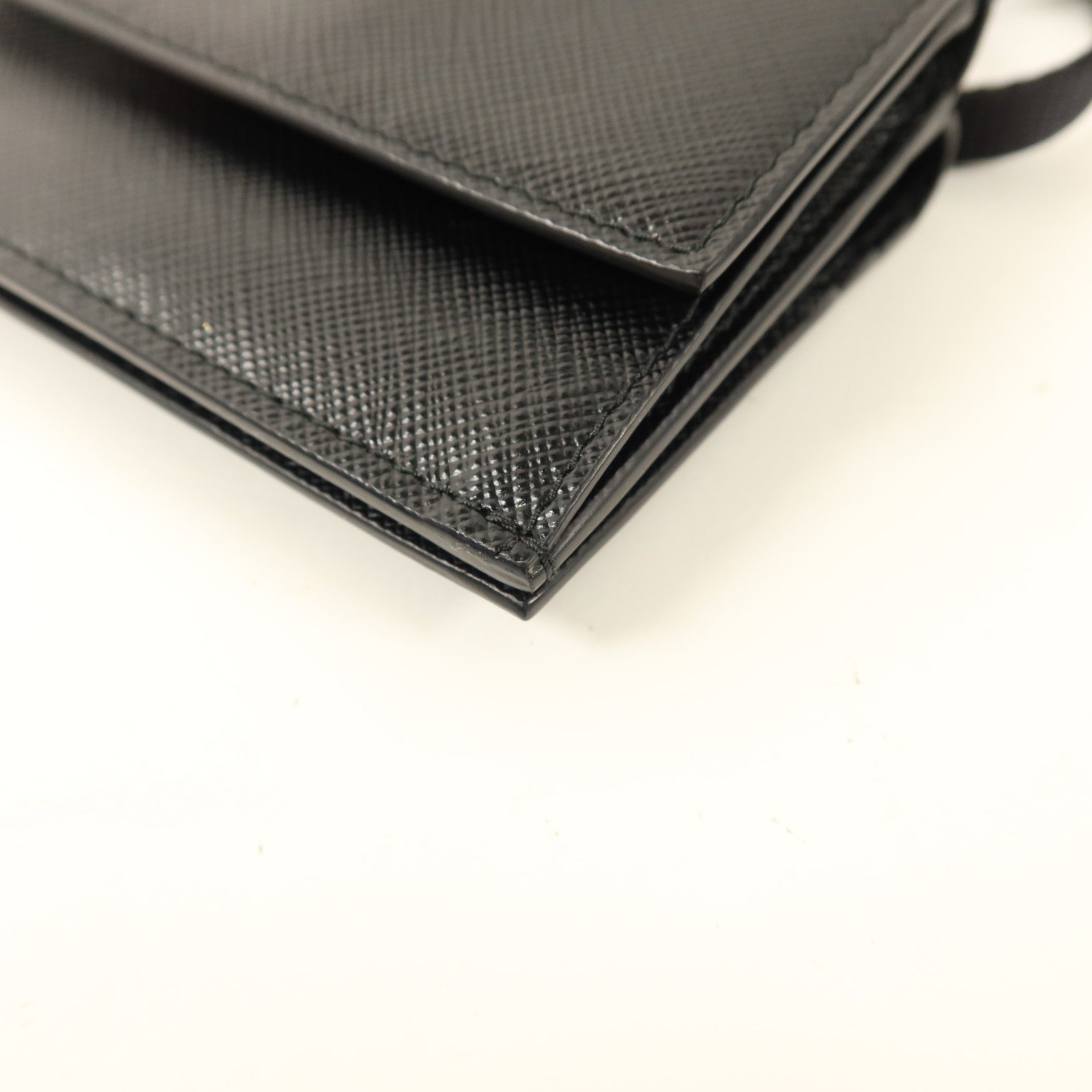 PRADA Saffiano皮革Card Case With Strap銀扣卡片套