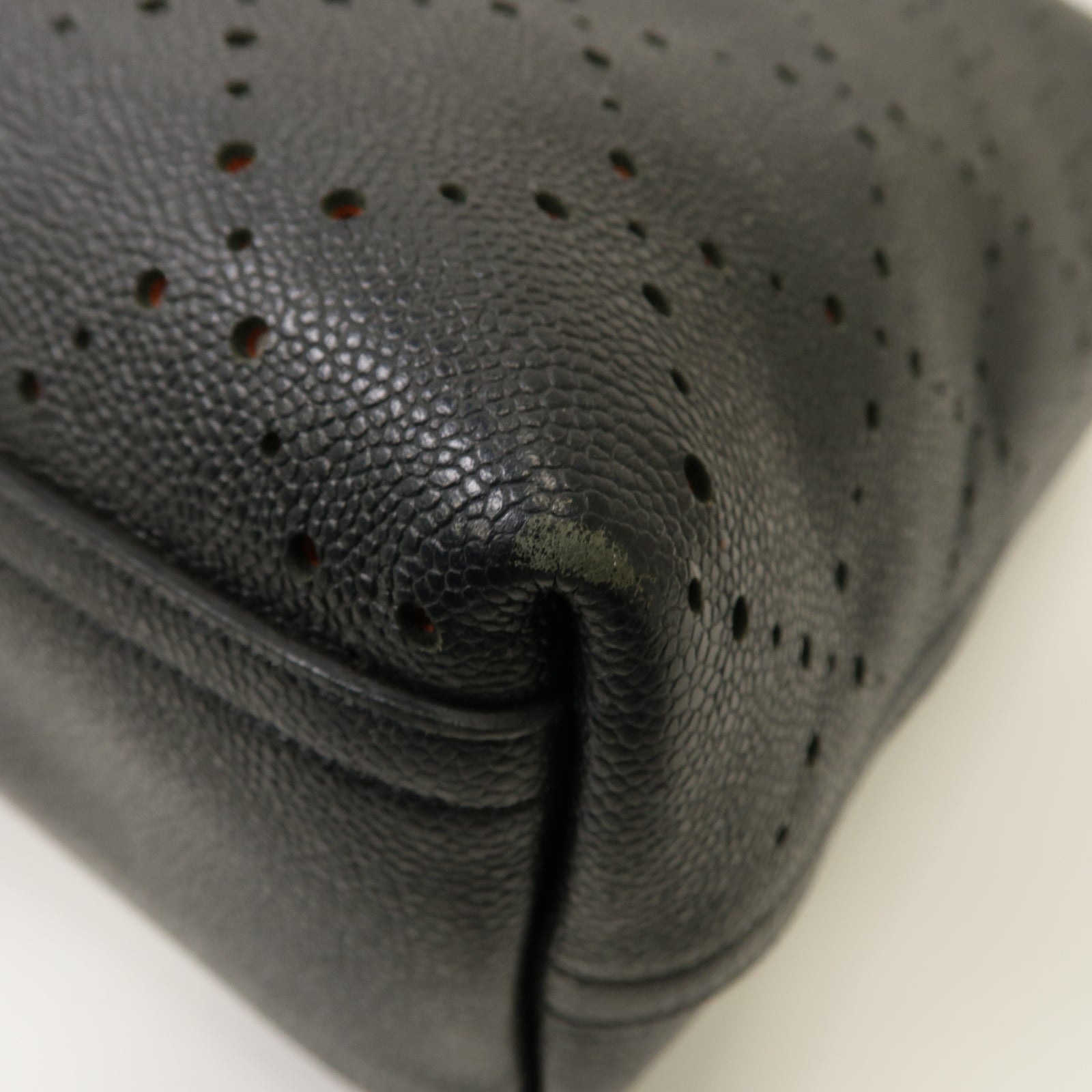 CHANEL 【激減優惠】Caviar皮革Shoulder Tote銀扣肩背袋黑色