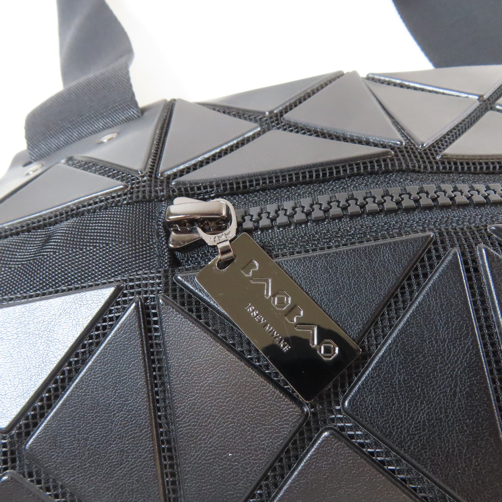 ISSEY MIYAKE PVC Shoulder Bag肩背袋黑色