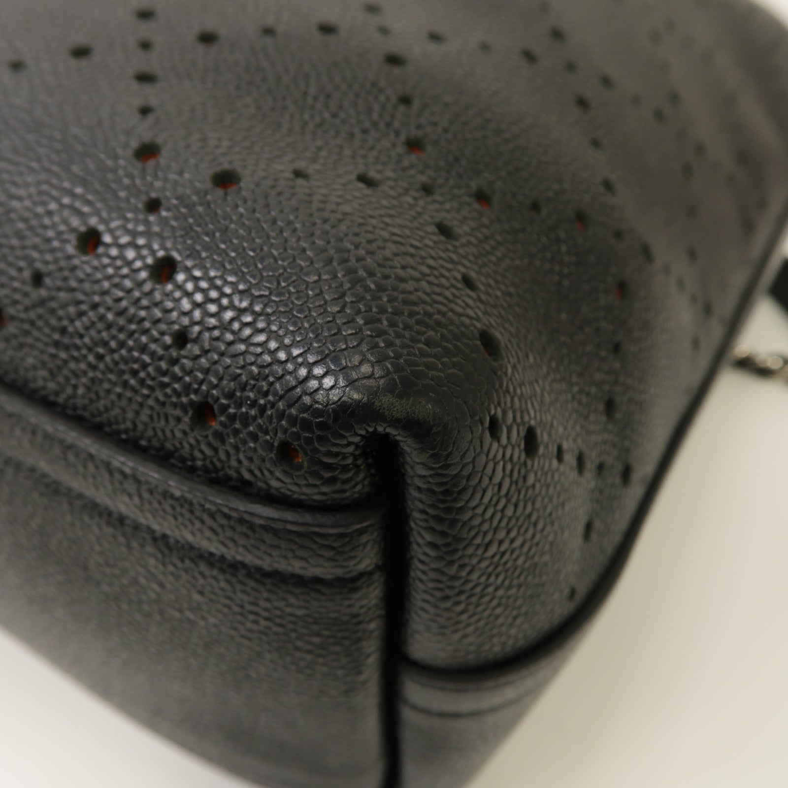 CHANEL 【激減優惠】Caviar皮革Shoulder Tote銀扣肩背袋黑色