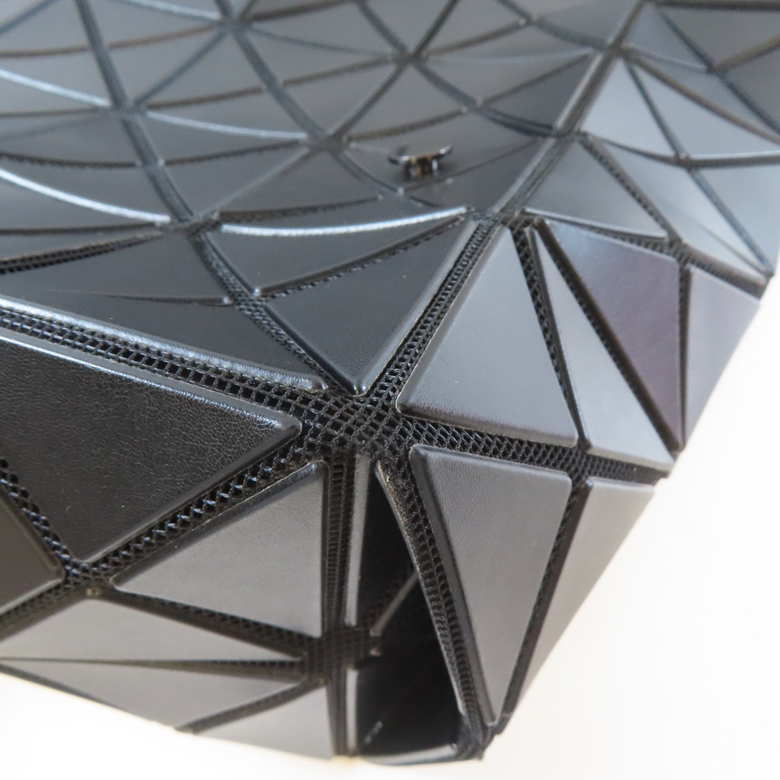 ISSEY MIYAKE PVC Shoulder Bag肩背袋黑色
