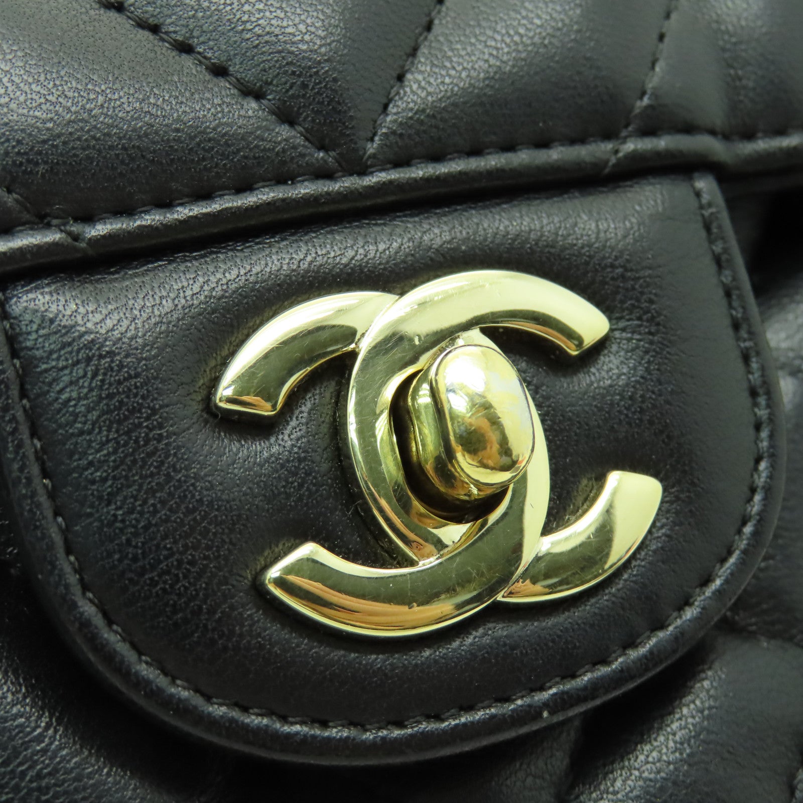 CHANEL 斜紋羊皮皮革Chain Shoulder金扣鏈帶肩背袋黑色