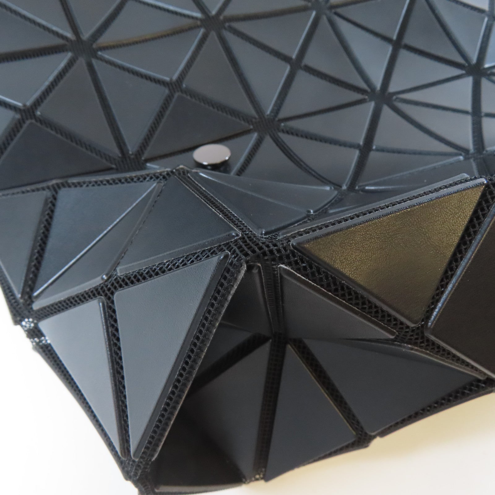ISSEY MIYAKE PVC Shoulder Bag肩背袋黑色