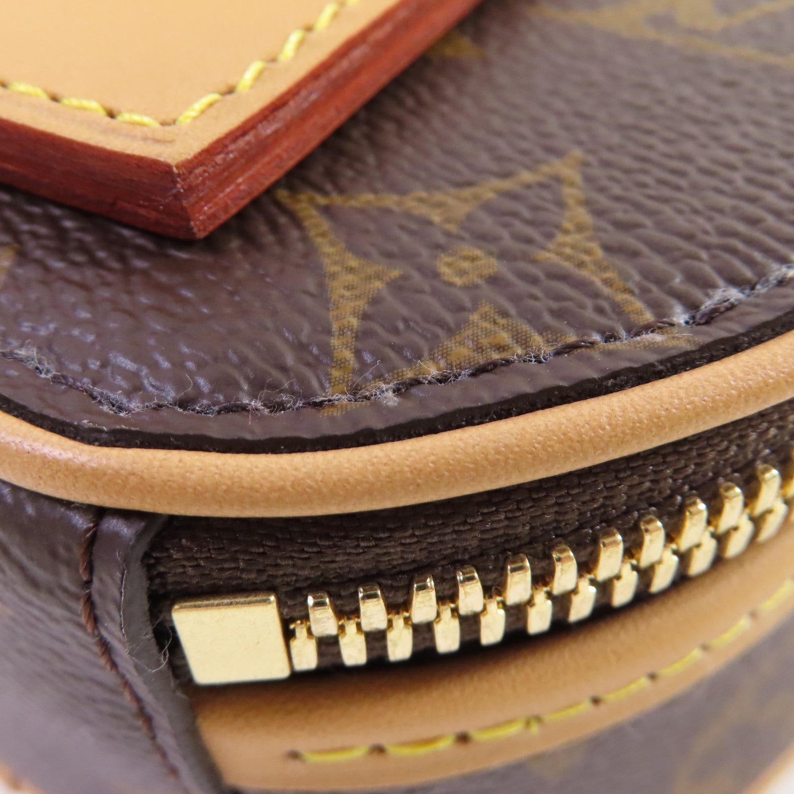 LOUIS VUITTON Monogram Mini Boite Chapeau Shoulder Bag金扣肩背袋啡色