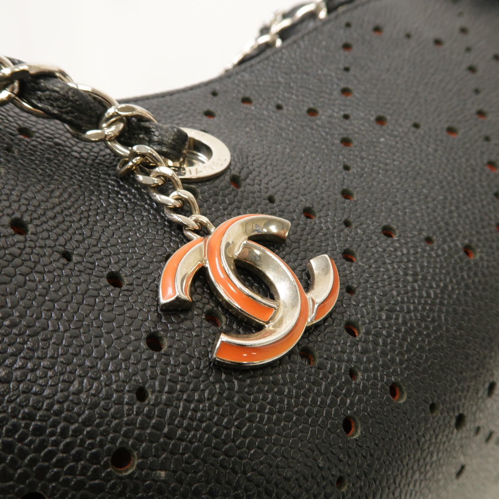 CHANEL 【激減優惠】Caviar皮革Shoulder Tote銀扣肩背袋黑色
