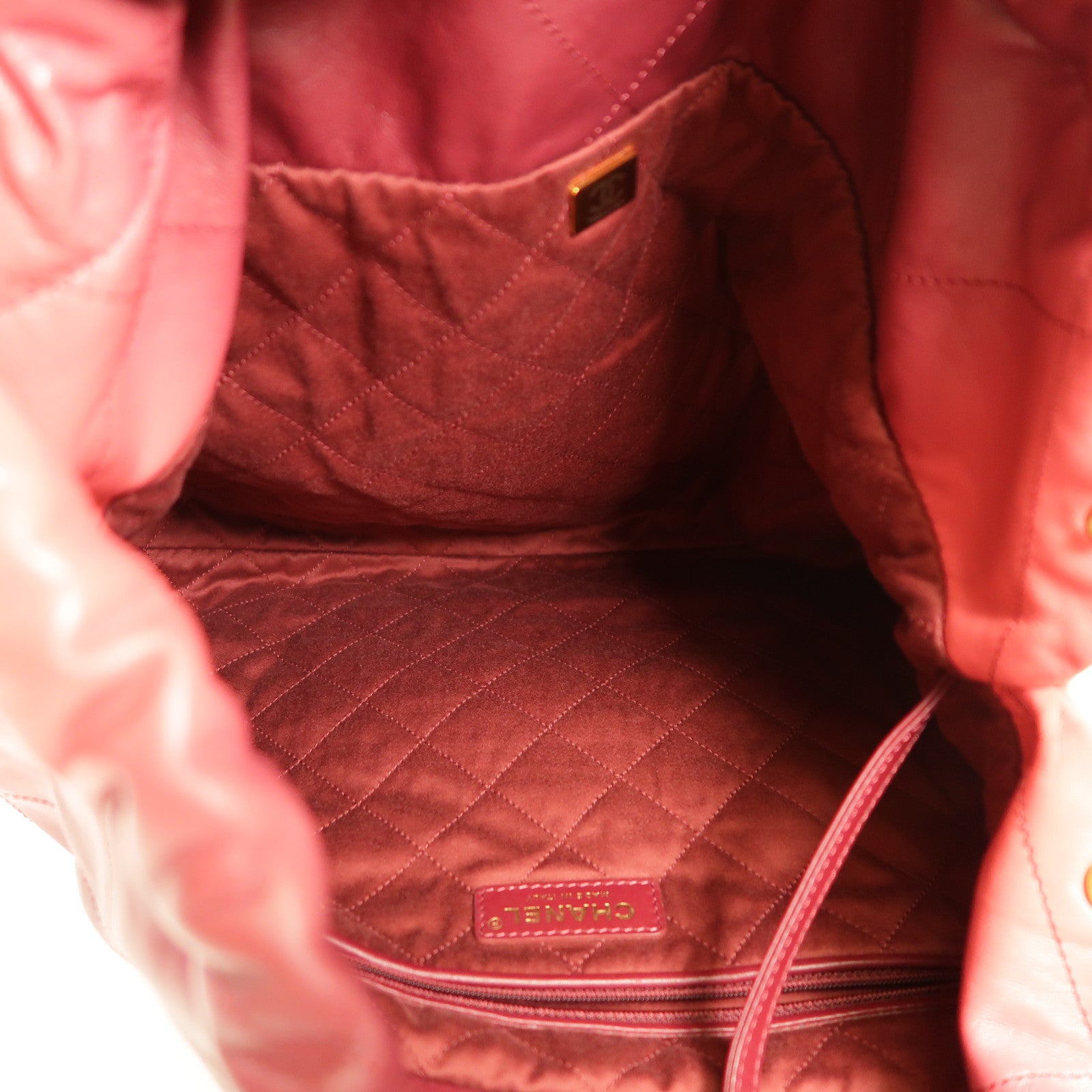 CHANEL 羊皮皮革Chanel 22金扣肩背袋