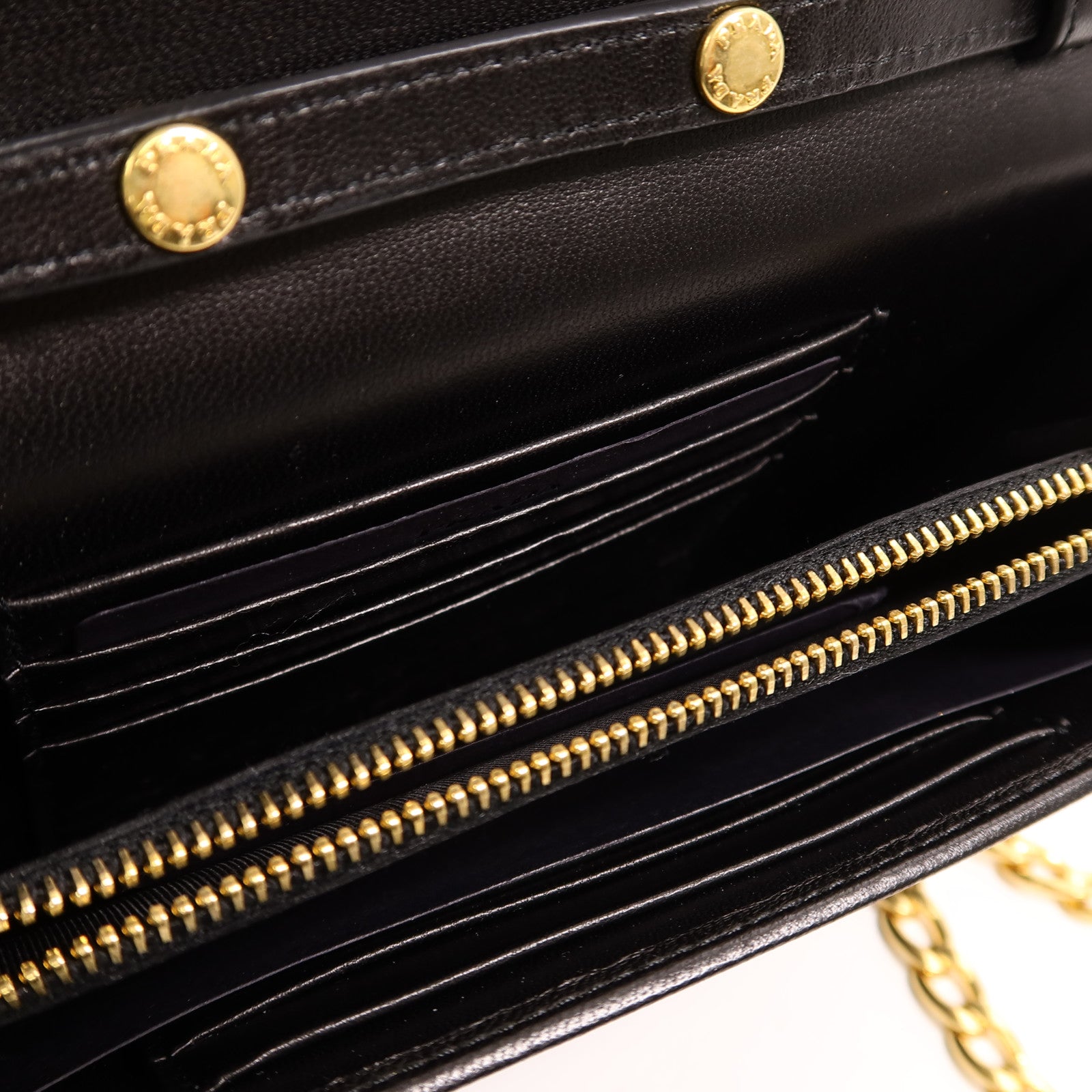 PRADA 牛皮皮革Wallet On Chain鏈帶肩背袋