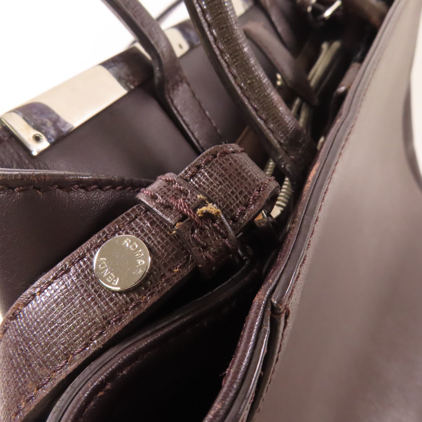 FENDI 牛皮皮革2 Jours Bag銀扣肩背袋