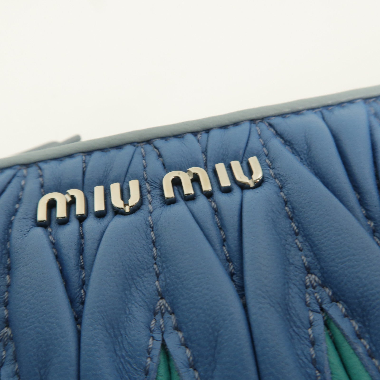 Miu Miu 牛皮皮革Long Wallet長錢包