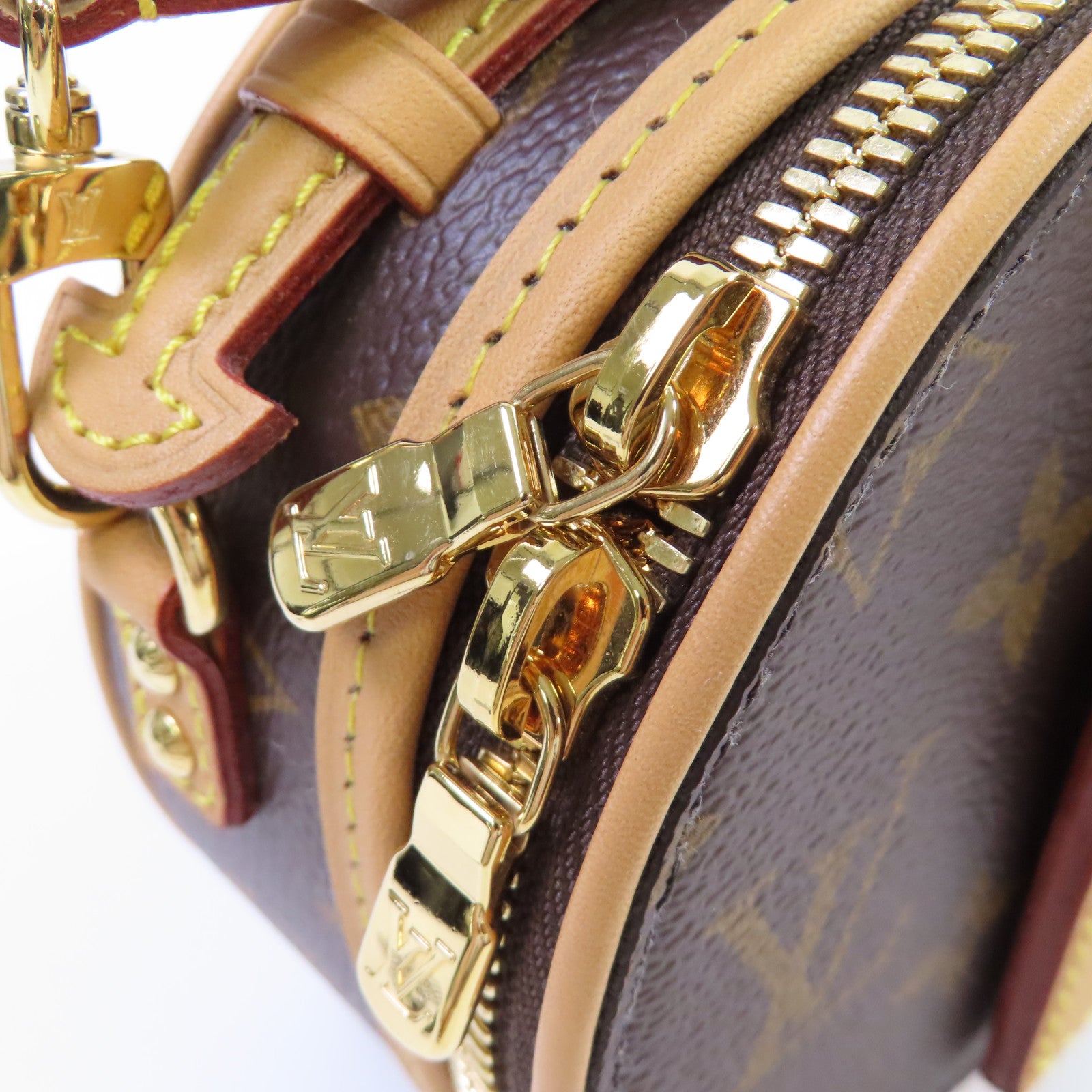 LOUIS VUITTON Monogram Mini Boite Chapeau Shoulder Bag金扣肩背袋啡色