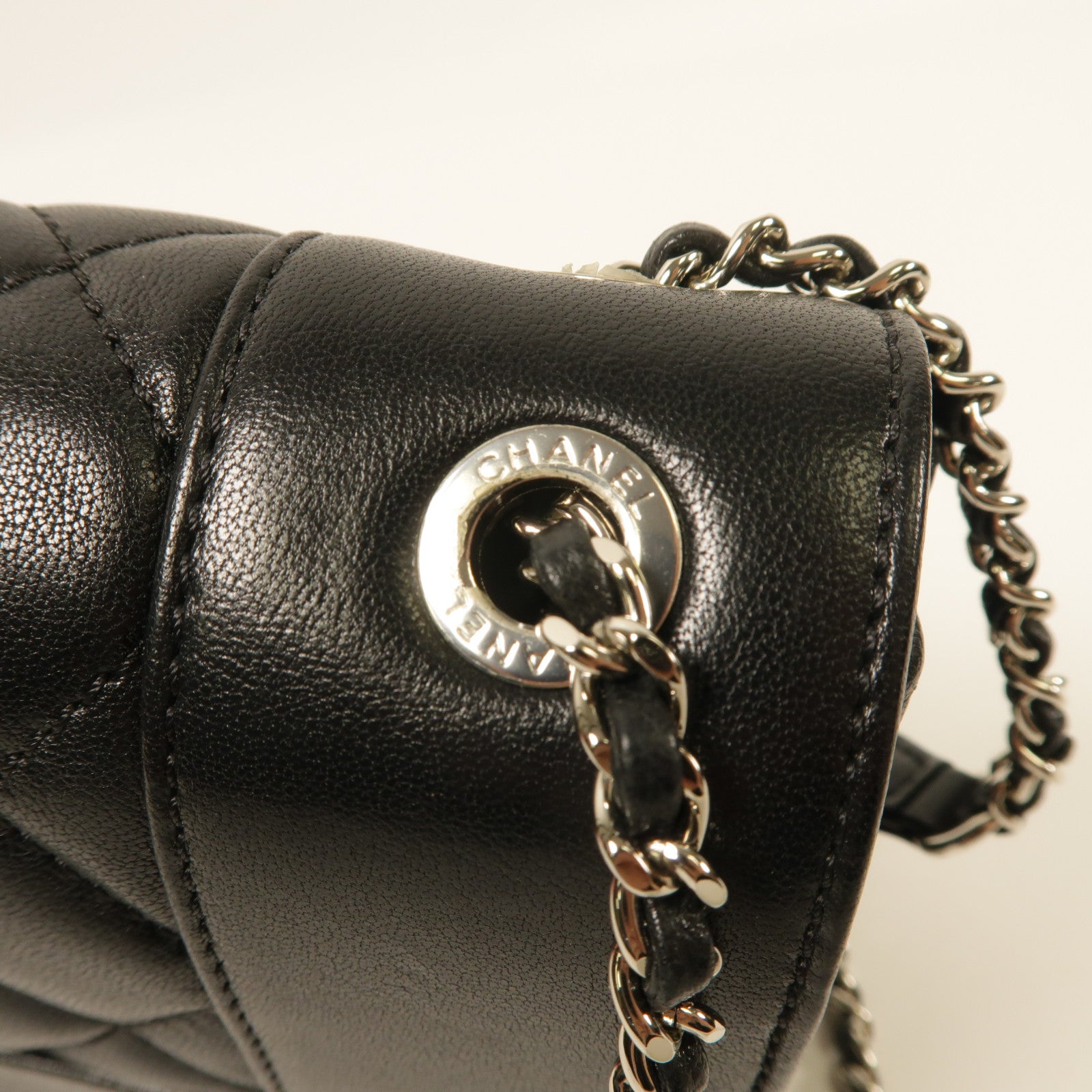 CHANEL 牛皮皮革Chain Shoulder銀扣鏈帶肩背袋