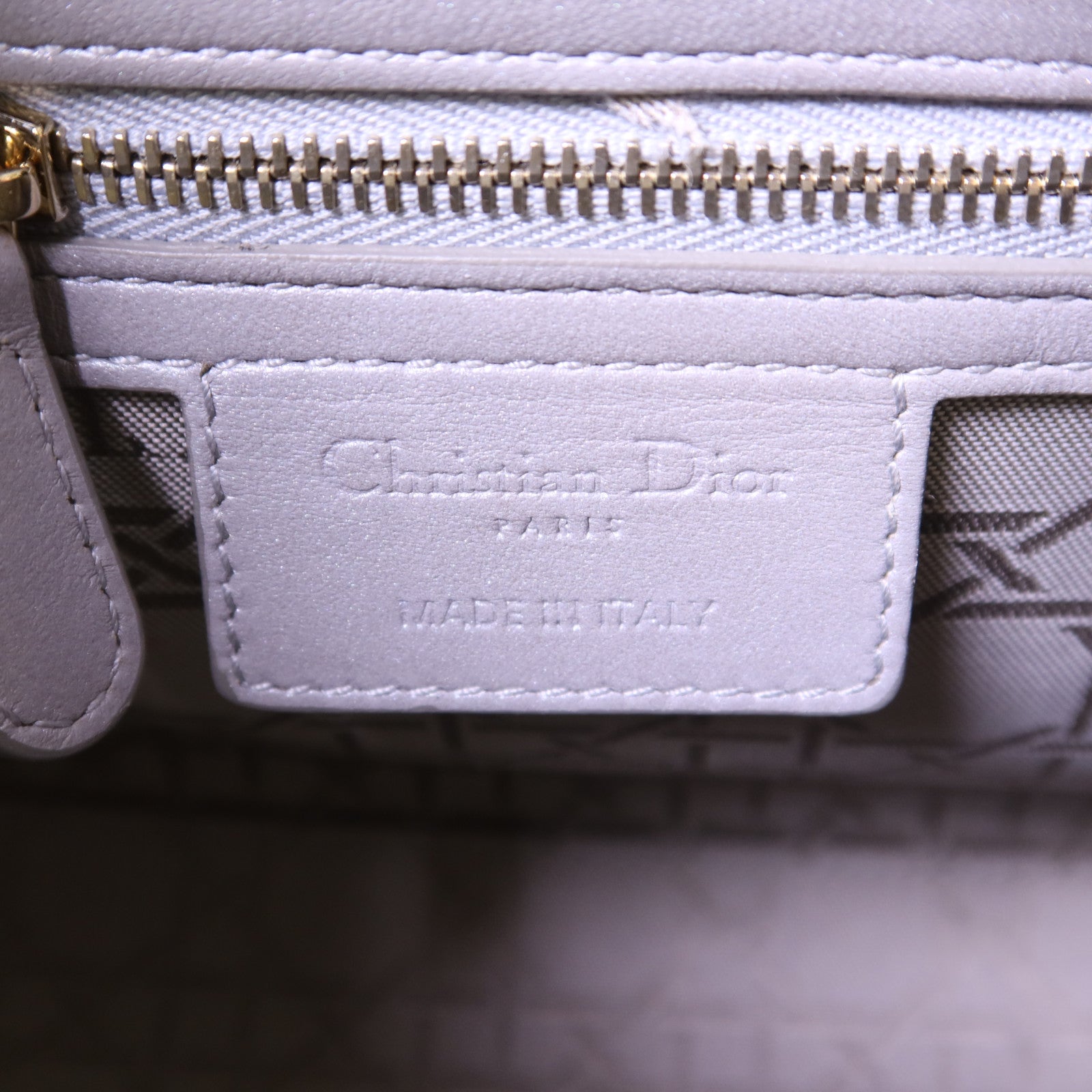 Dior 羊皮皮革Lady Dior Medium金扣手挽肩背兩用袋