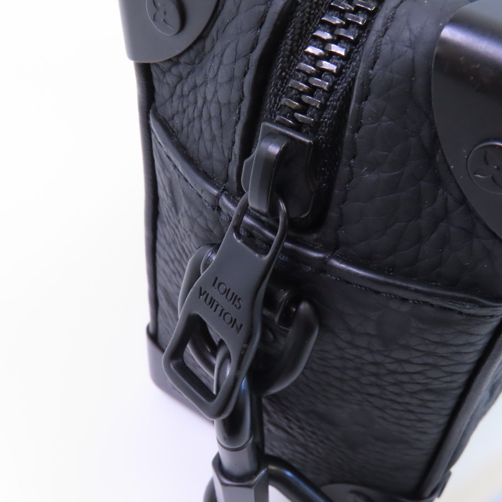 LOUIS VUITTON Monogram Taurillon Mini Soft Trun肩背袋