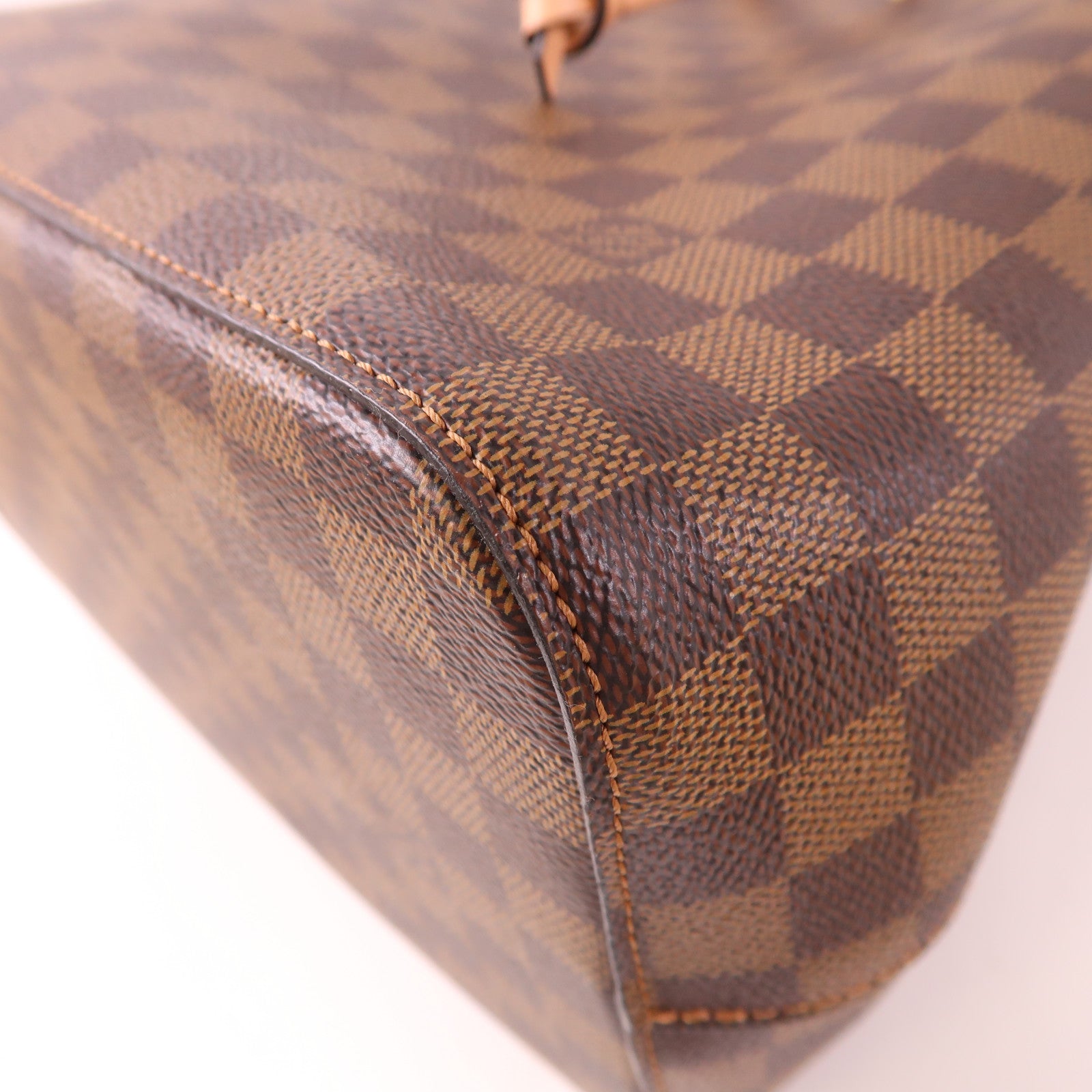 LOUIS VUITTON Damier NeoNoe金扣肩背袋