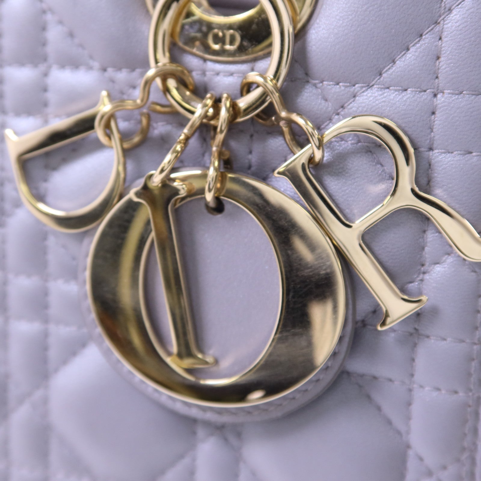 Dior 羊皮皮革Lady Dior Medium金扣手挽肩背兩用袋