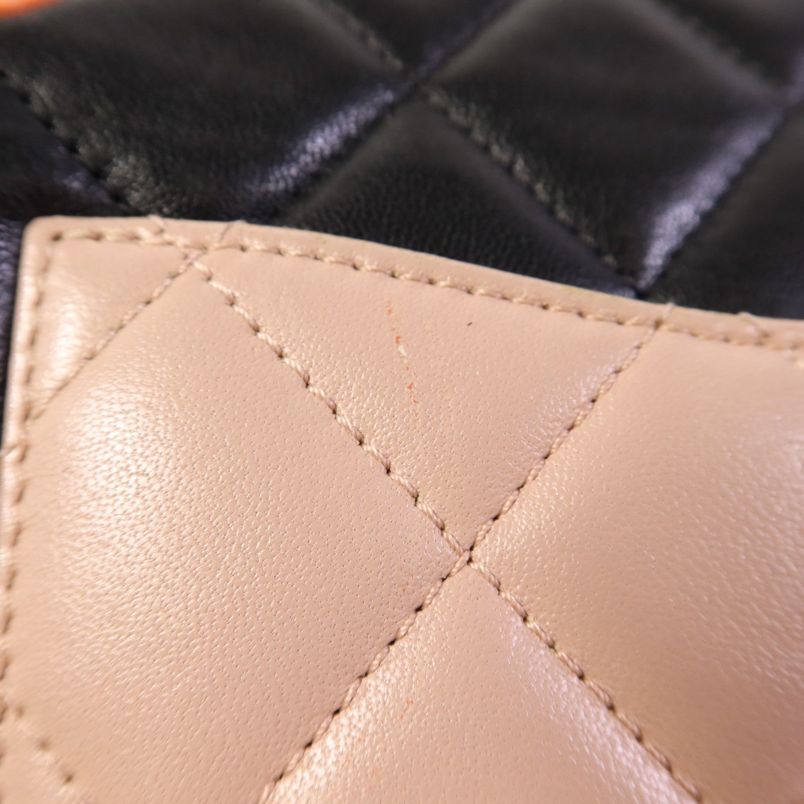 CHANEL 羊皮皮革Chain Shoulder銀扣鏈帶肩背袋