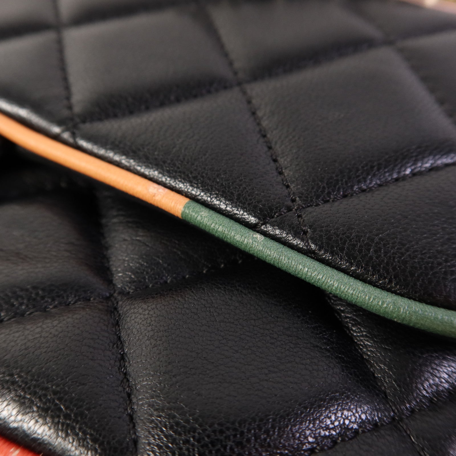 CHANEL 羊皮皮革Chain Shoulder銀扣鏈帶肩背袋