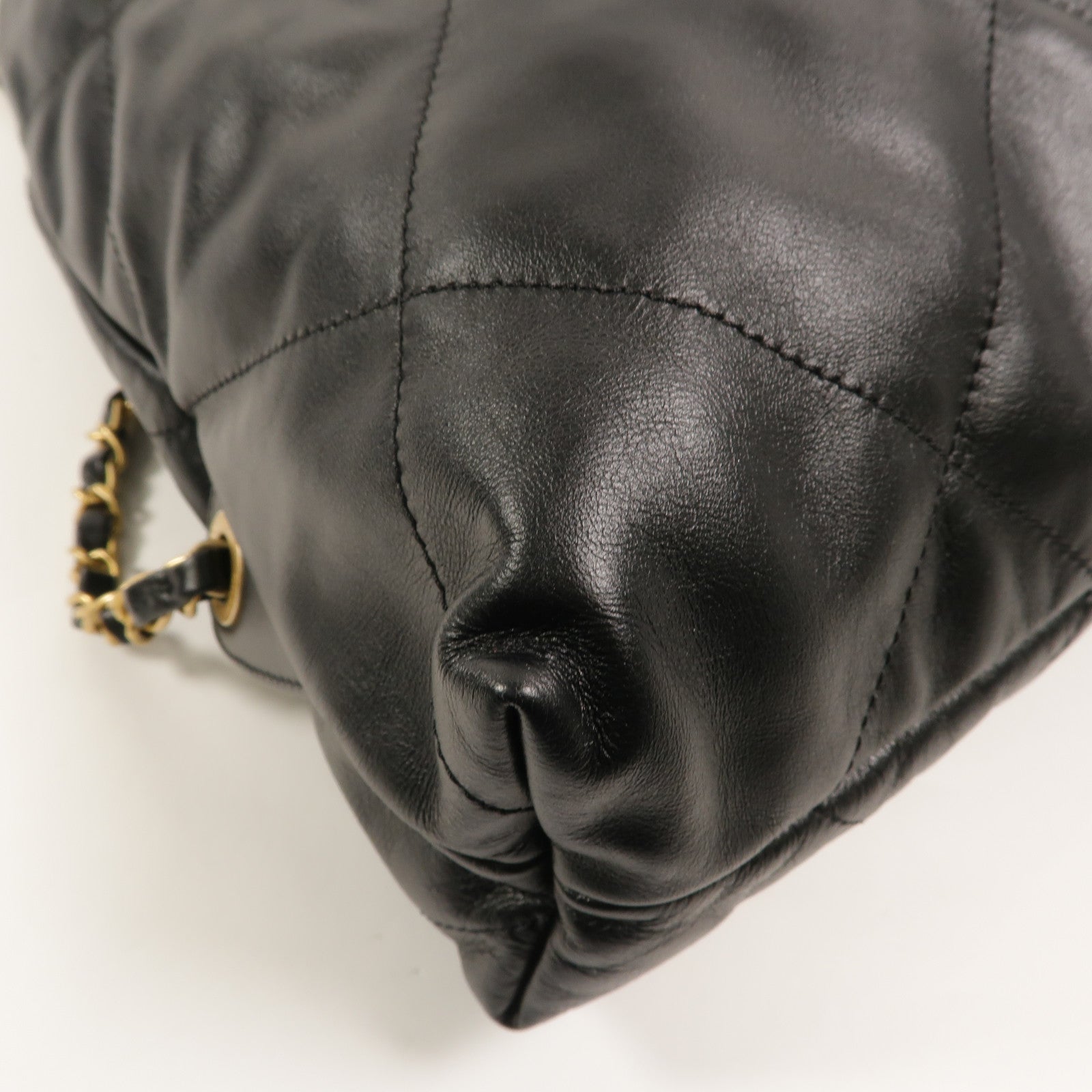 CHANEL 牛皮皮革Chanel 22 Backpack背包