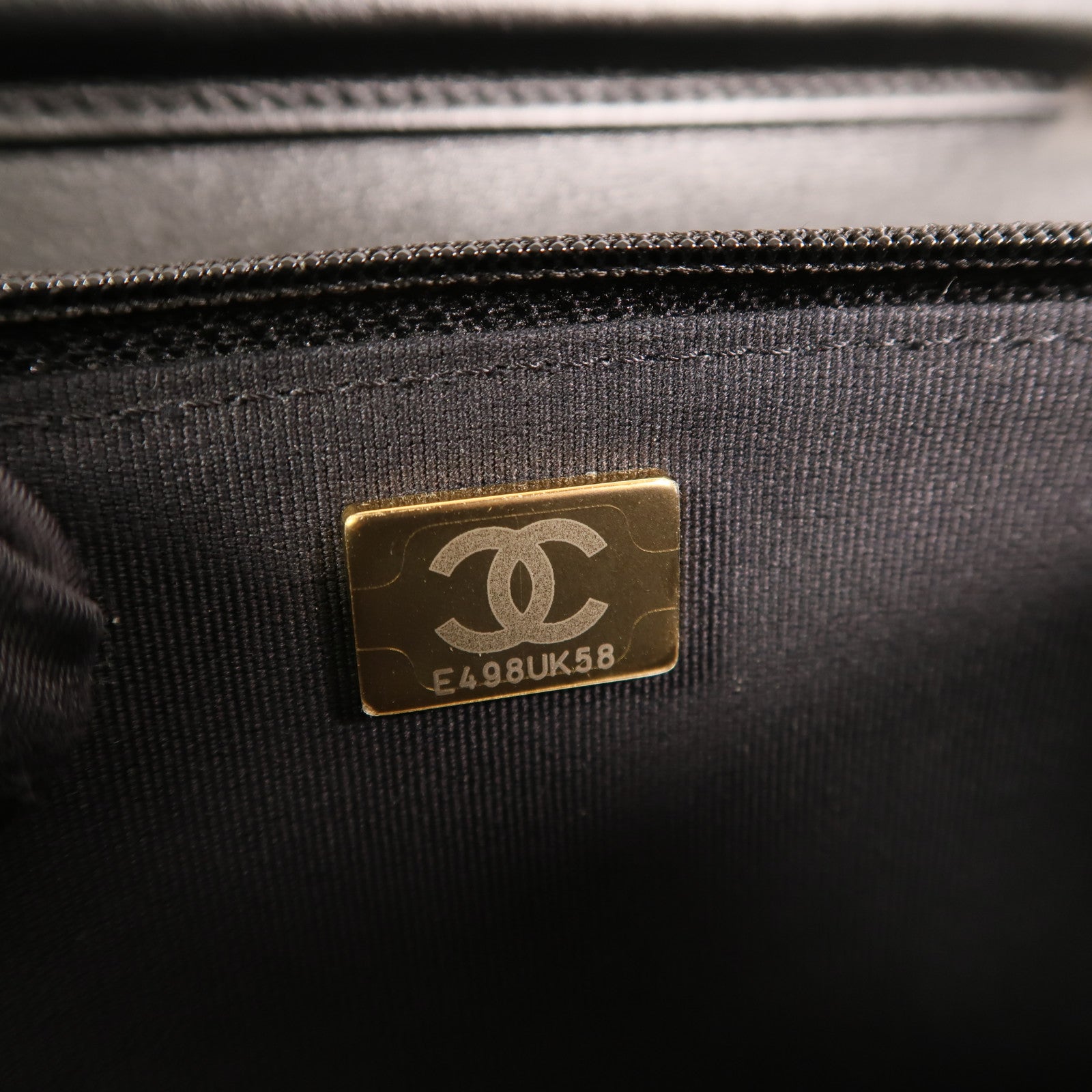 CHANEL 牛皮皮革Boy Wallet On Chain鏈帶肩背袋