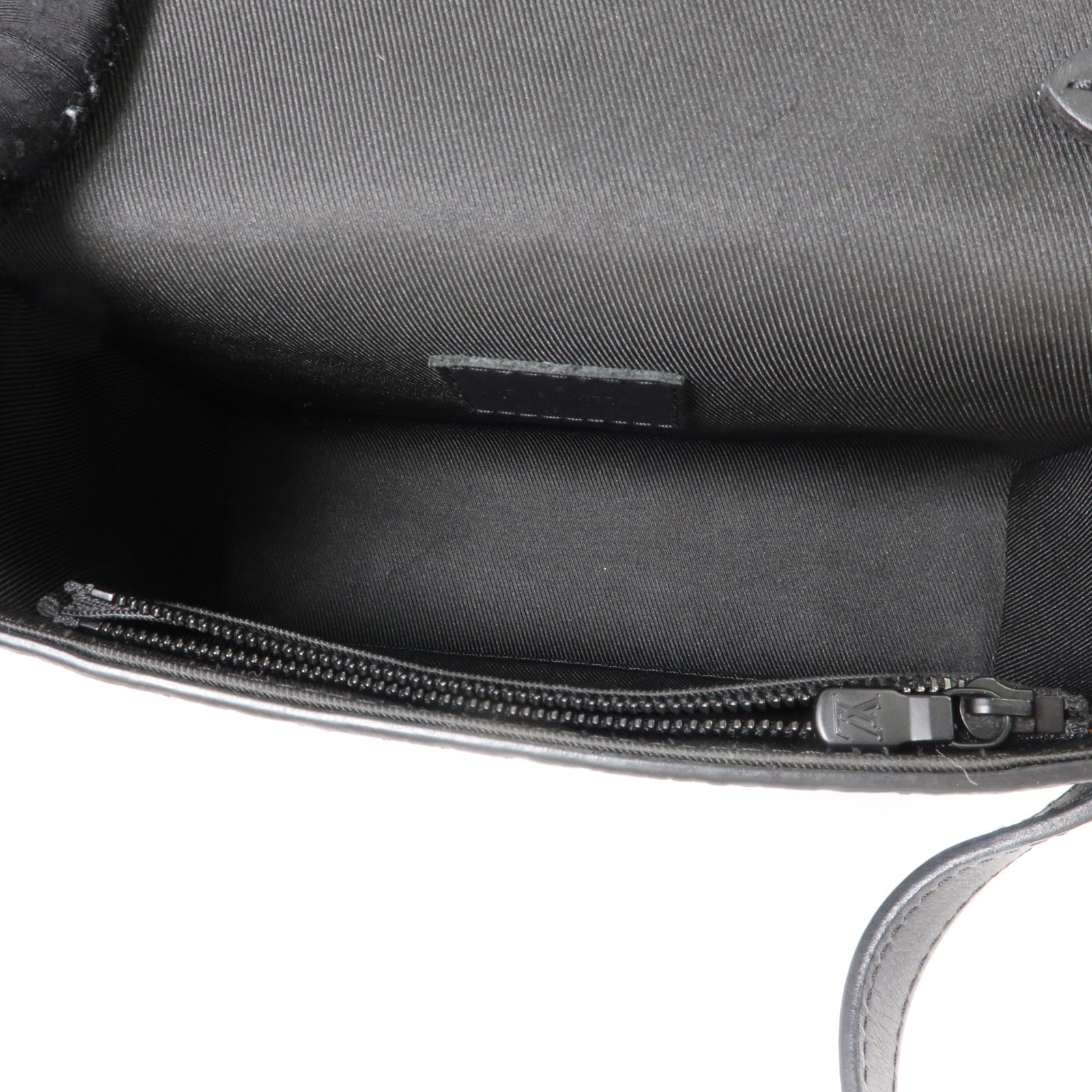 LOUIS VUITTON Monogram Taurillon Steamer Wearable Wallet肩背袋