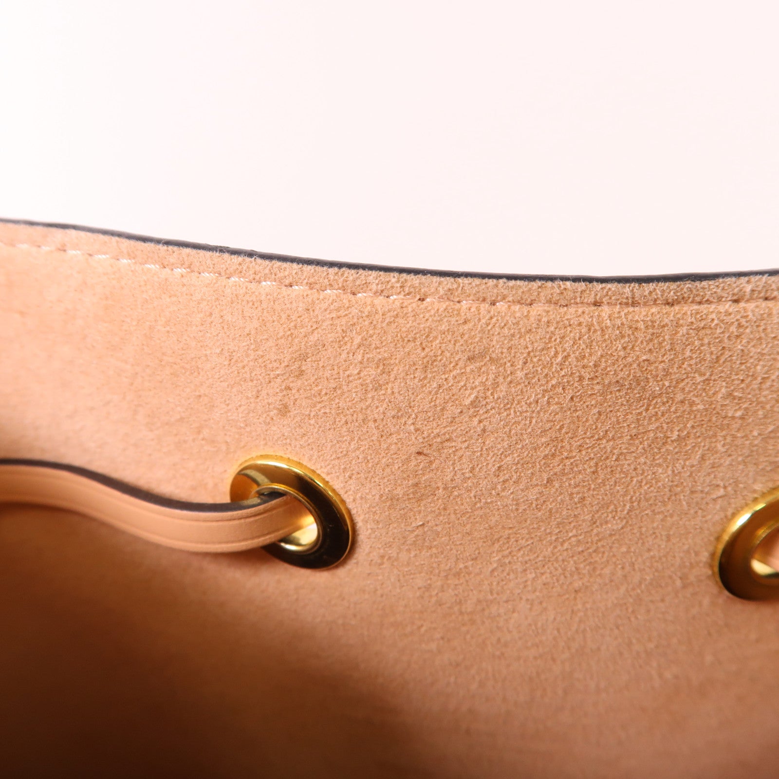 LOUIS VUITTON Damier NeoNoe金扣肩背袋