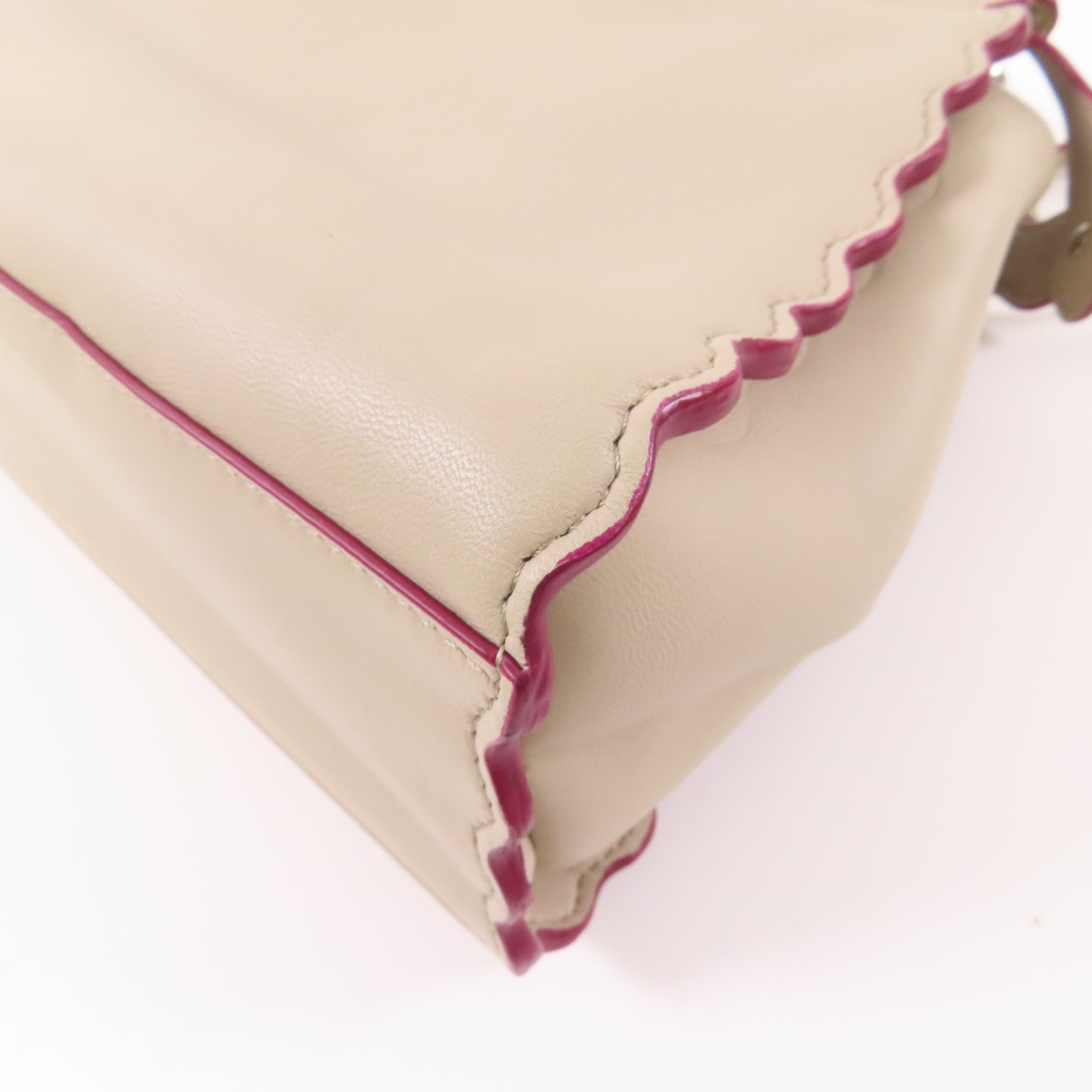 FENDI 皮革Peekaboo銀扣手挽肩背兩用袋