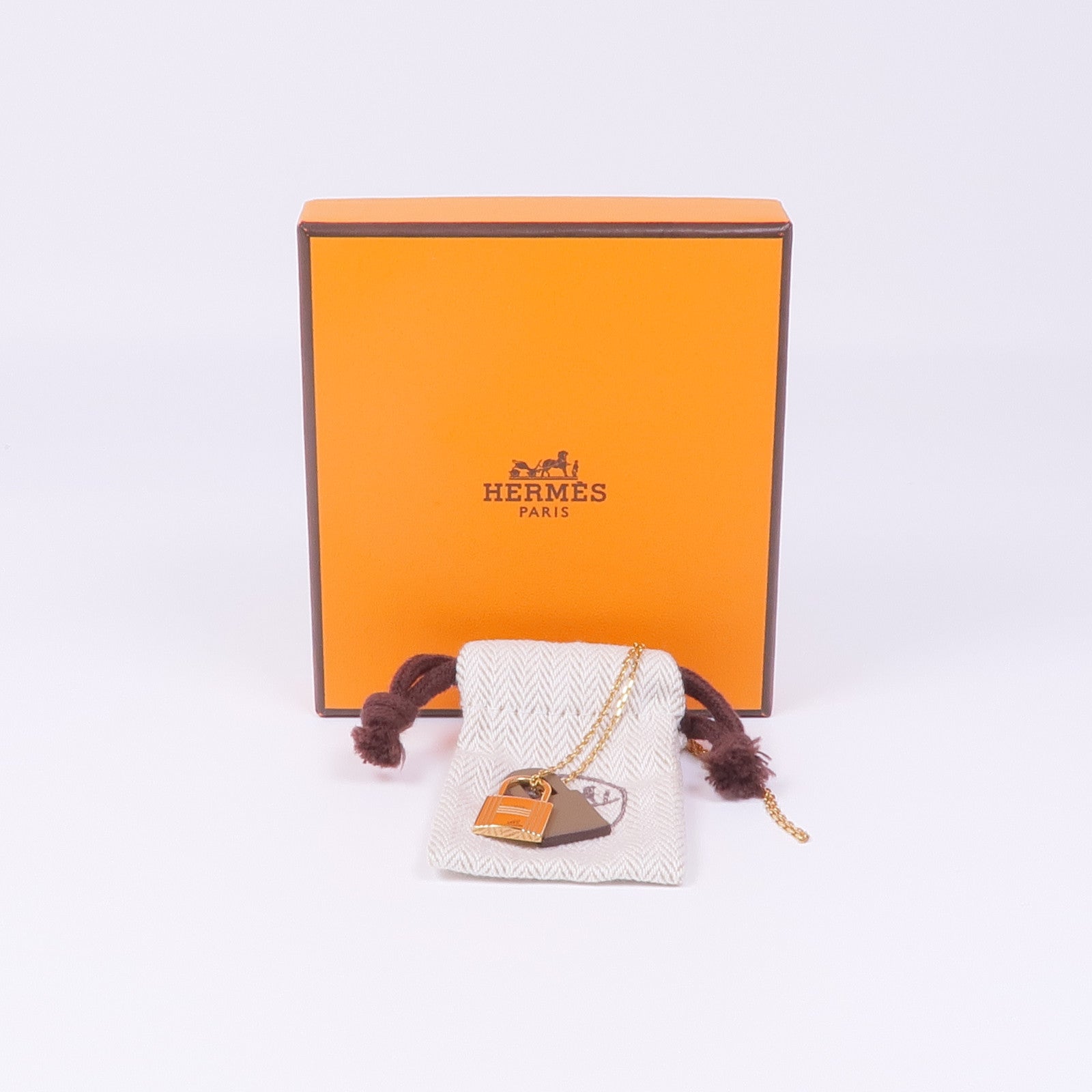 HERMES 金屬/Swift皮革O'Kelly Pendant項鍊