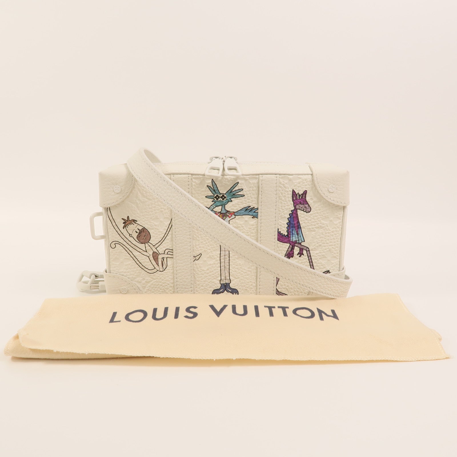 LOUIS VUITTON Monogram Taurillon LV Friends Soft Trunk肩背袋
