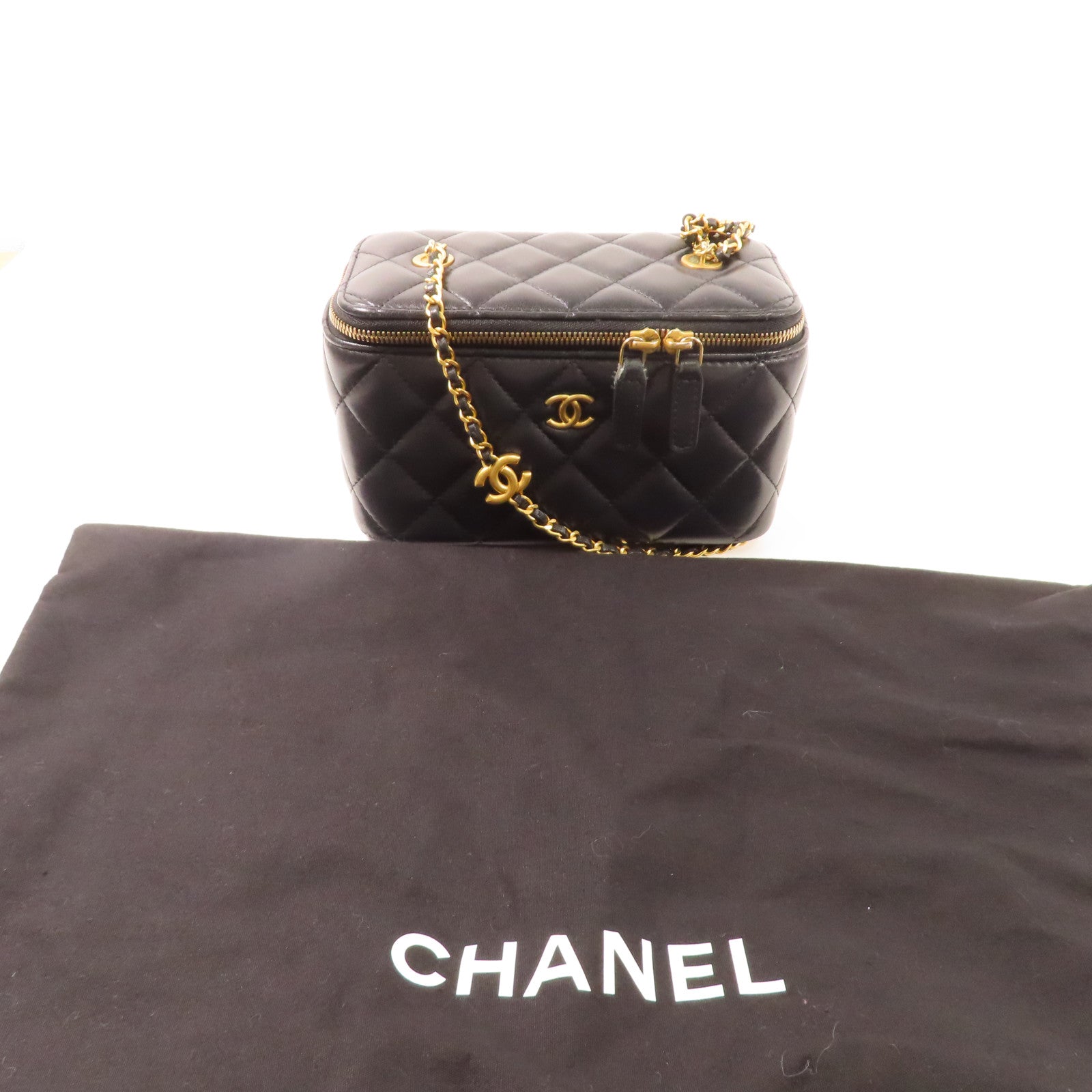 CHANEL 羊皮皮革Vanity Case金扣鏈帶肩背袋