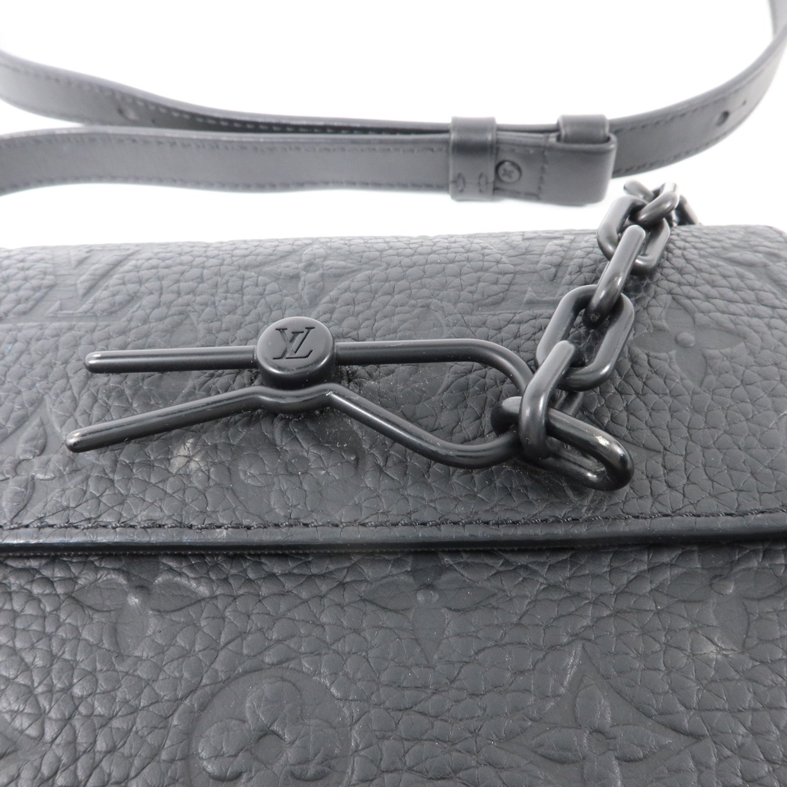 LOUIS VUITTON Monogram Taurillon Steamer Wearable Wallet肩背袋
