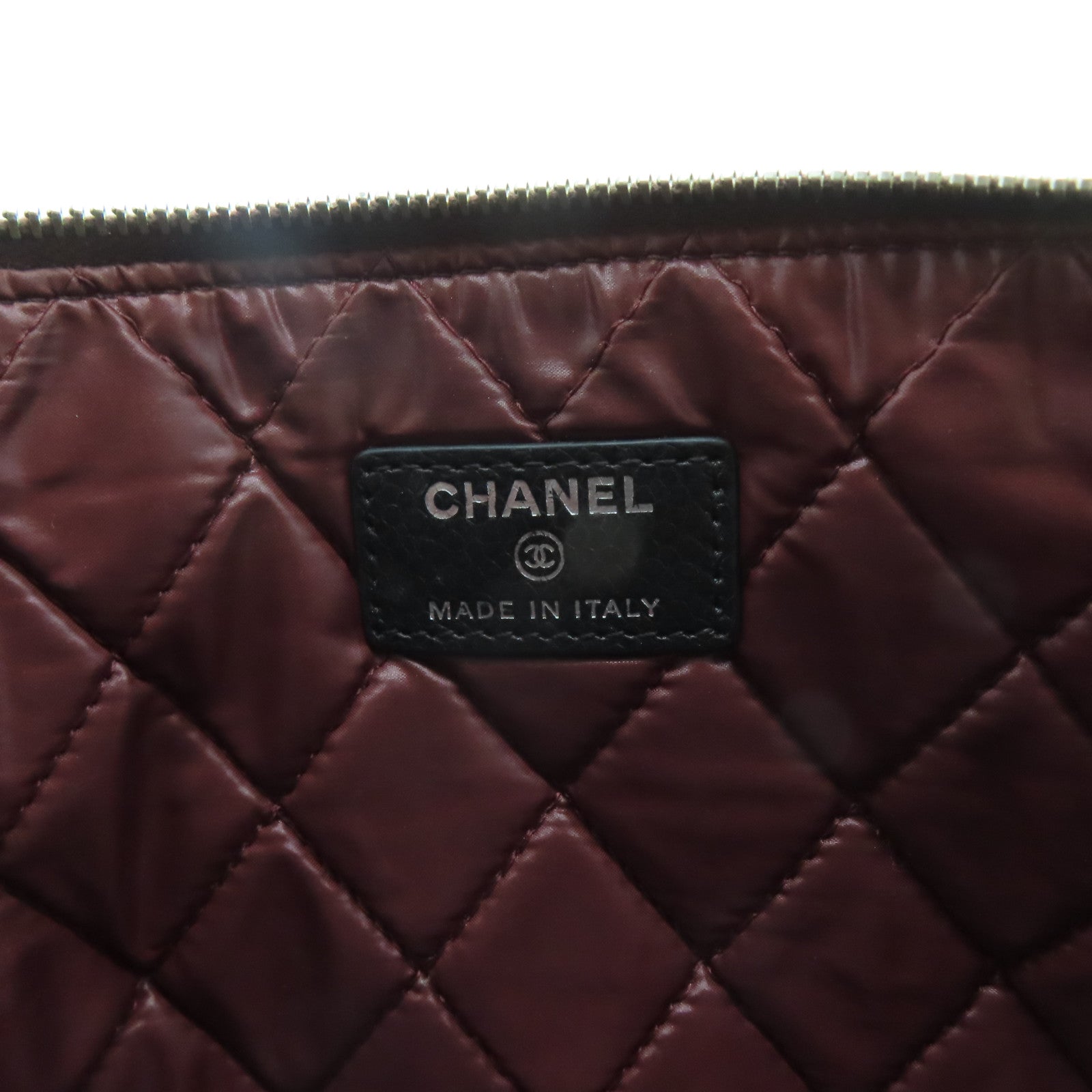 CHANEL 【激減優惠】菱格Caviar皮革Clutch銀扣手拿包黑色