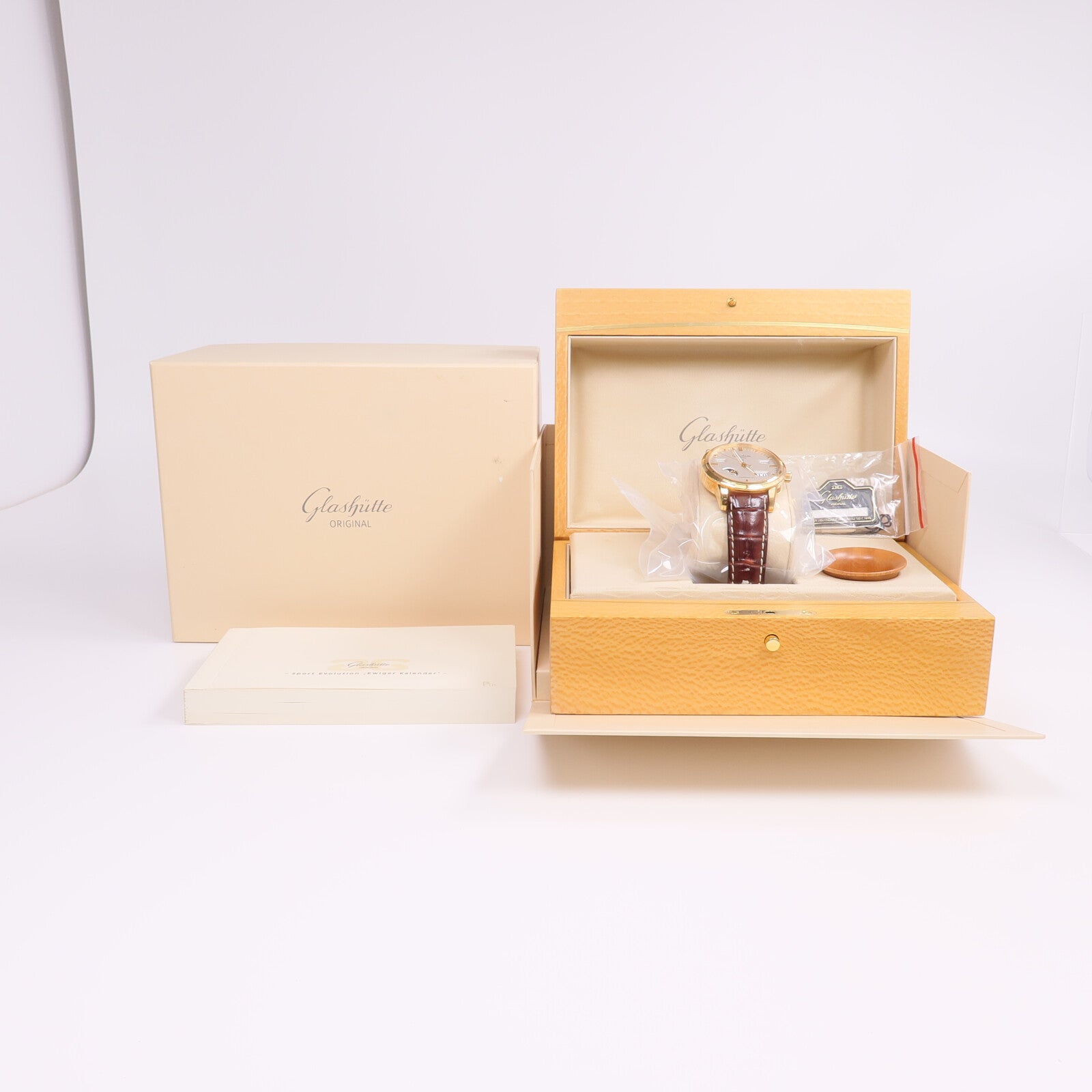 GLASHUTTE ORIGINAL Senator Perpetual Calendar W13957430304