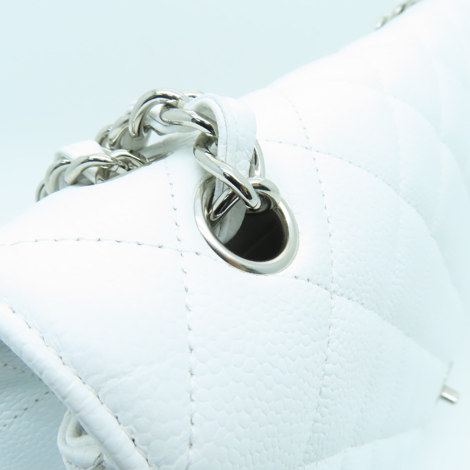 CHANEL Caviar Leather Classic Maxi Jumbo Silver Buckle Chain Shoulder Bag White