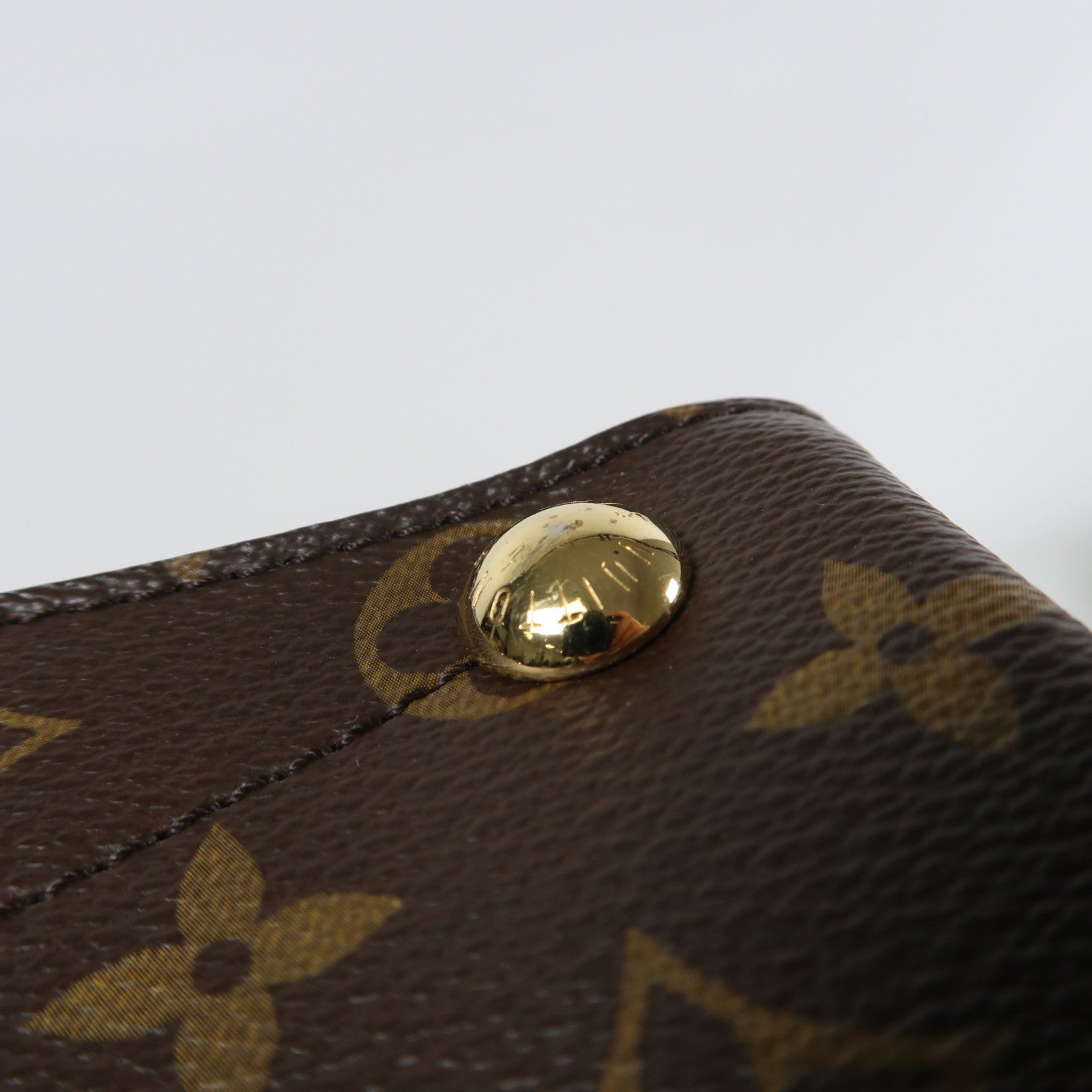 LOUIS VUITTON Monogram Voltaire金扣手挽袋啡色